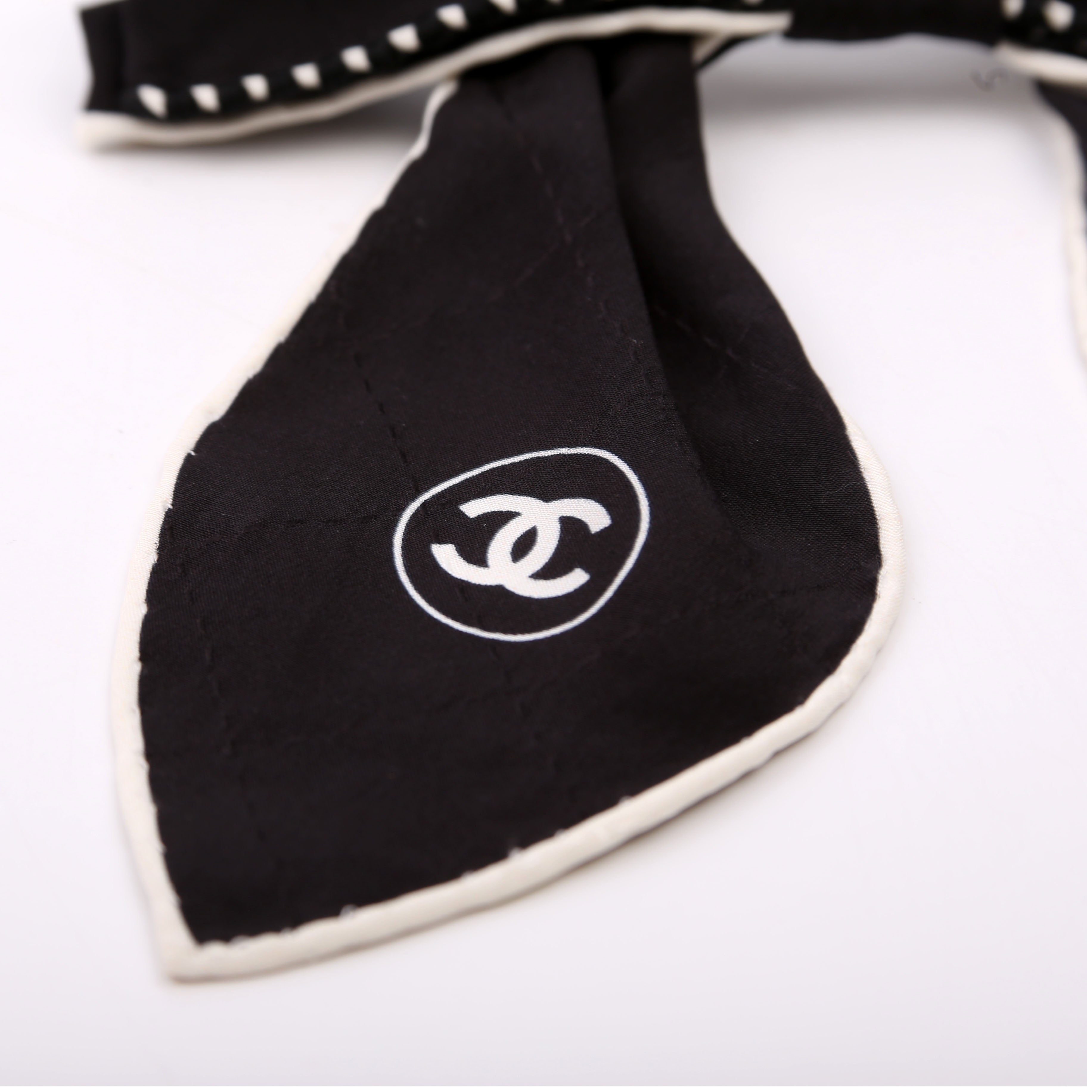 CC Bow Hair Clip Black/White