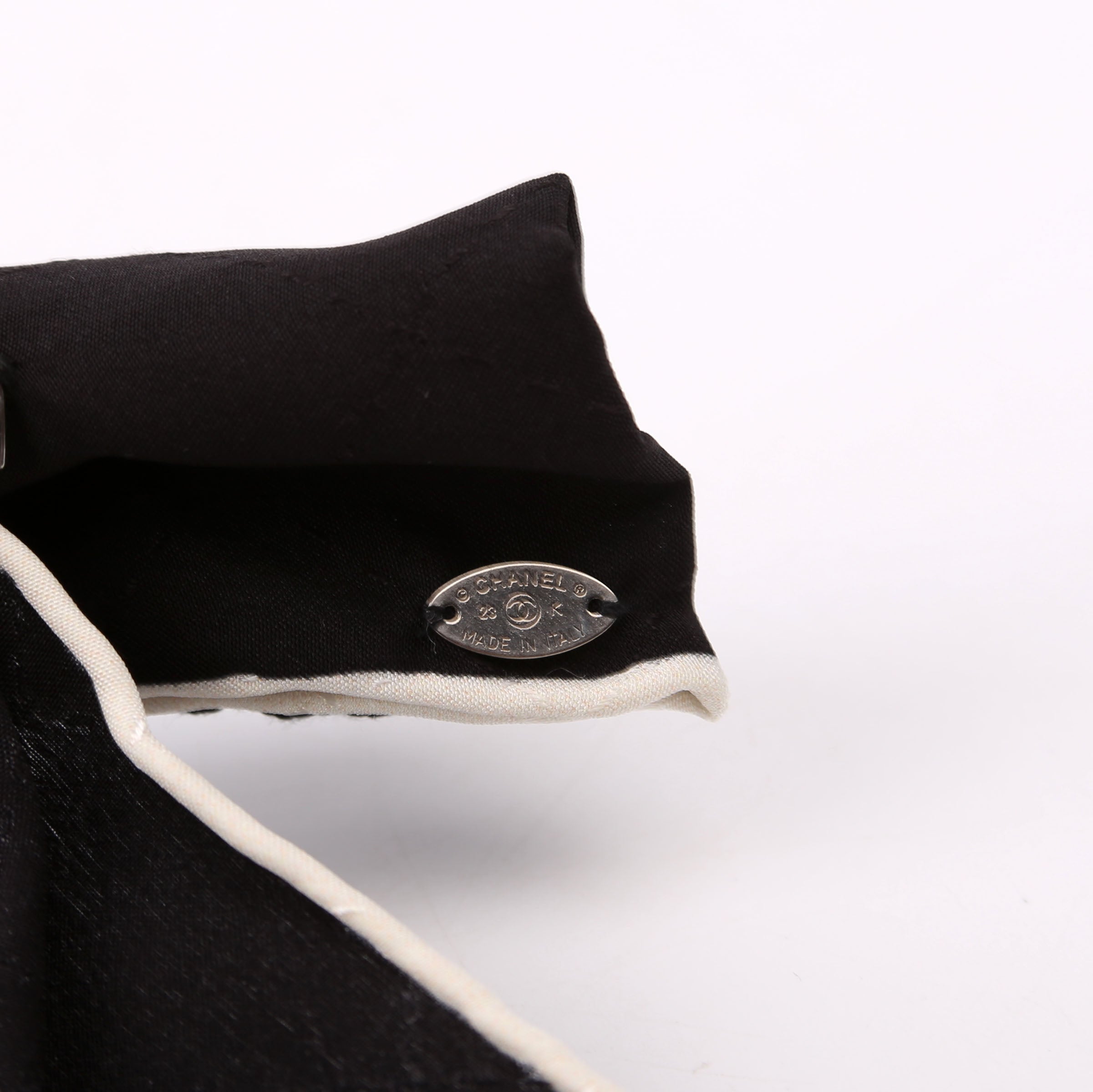 CC Bow Hair Clip Black/White
