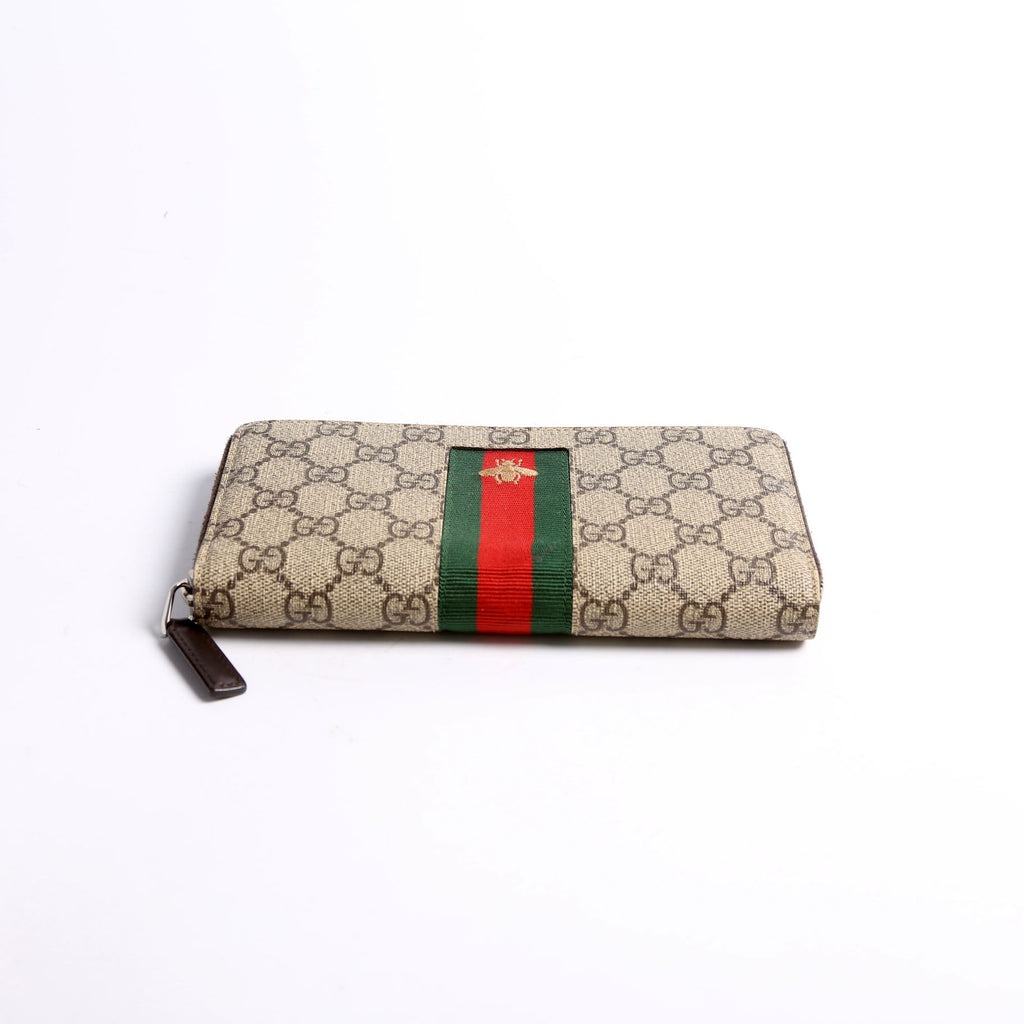 Gucci 408831 Web GG Supreme Zip Around Wallet Bee