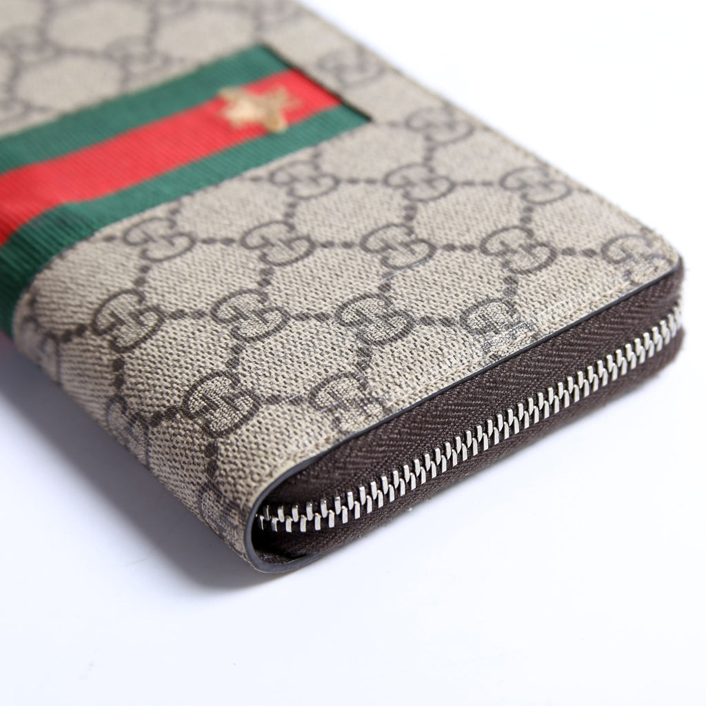 Gucci 408831 Web GG Supreme Zip Around Wallet Bee