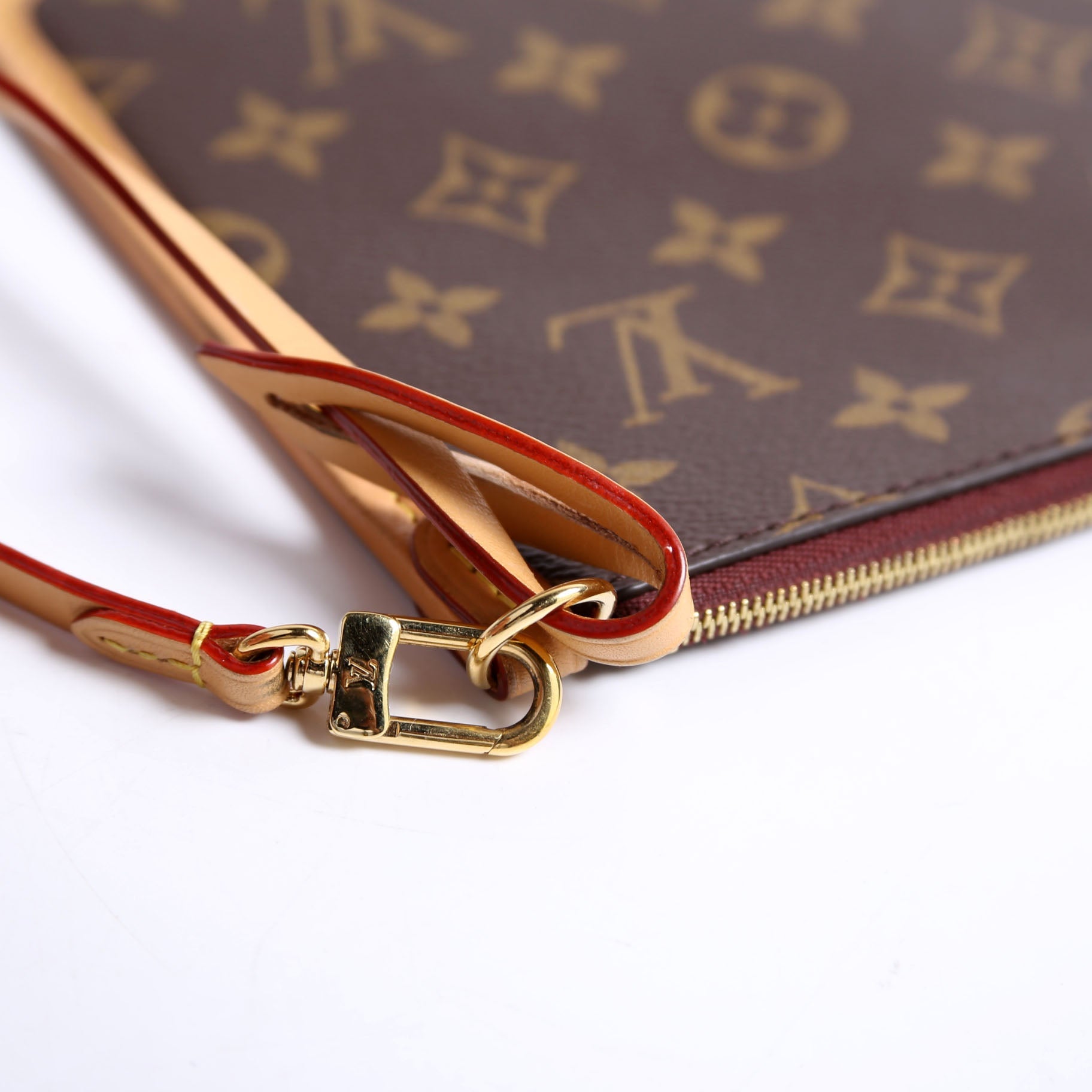 Pochette Only Carryall PM Monogram