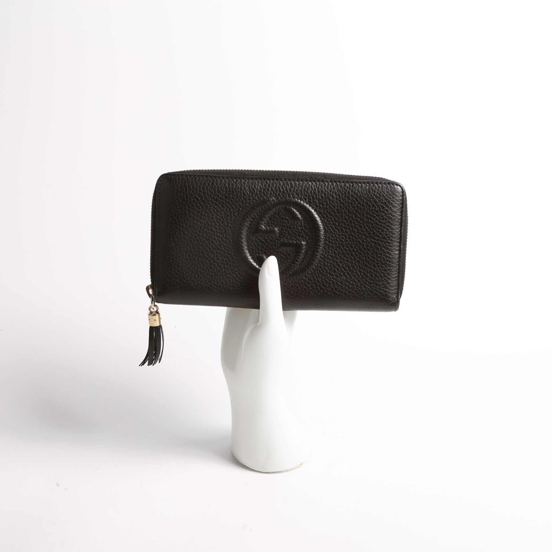 308004 Soho Zippy Wallet Black