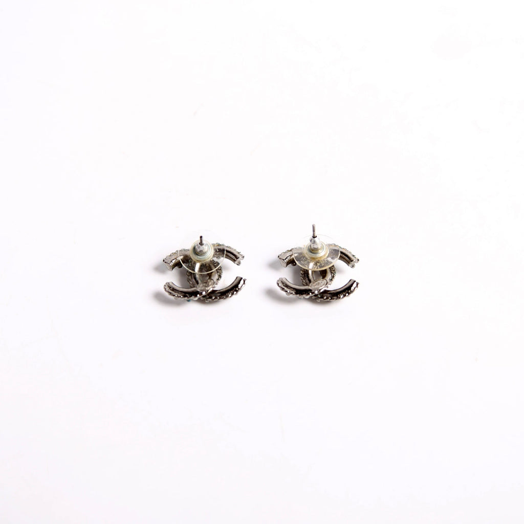 CC Pearl/Enamel Studs