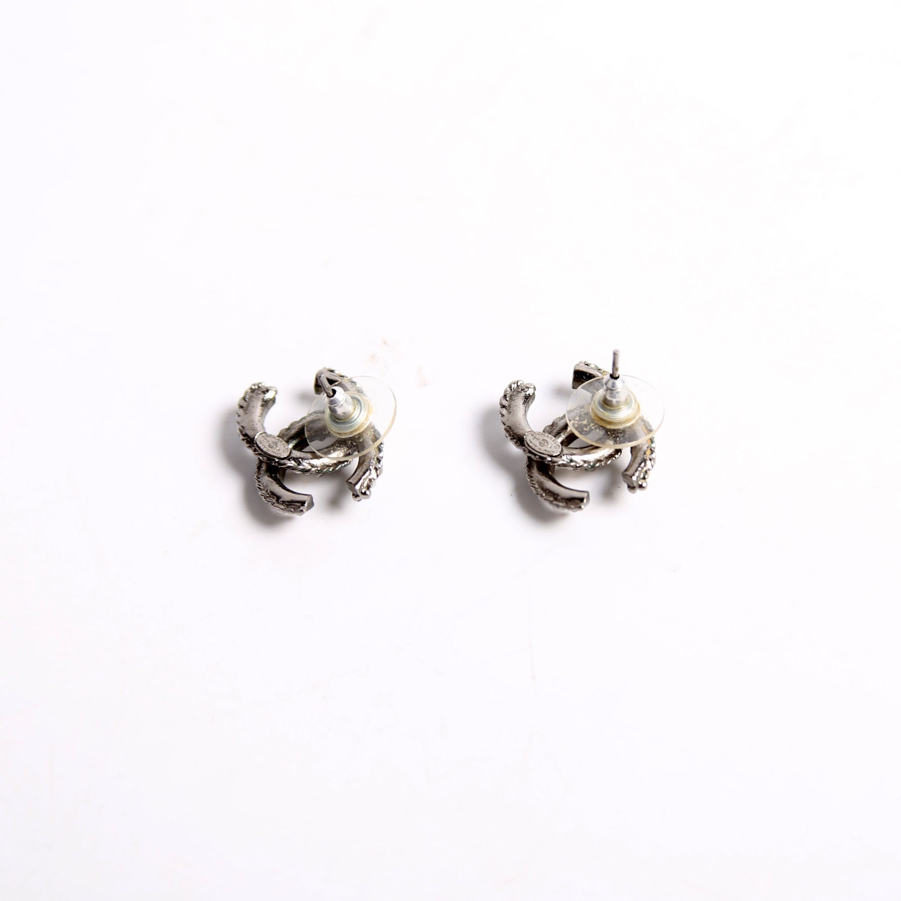 CC Pearl/Enamel Studs