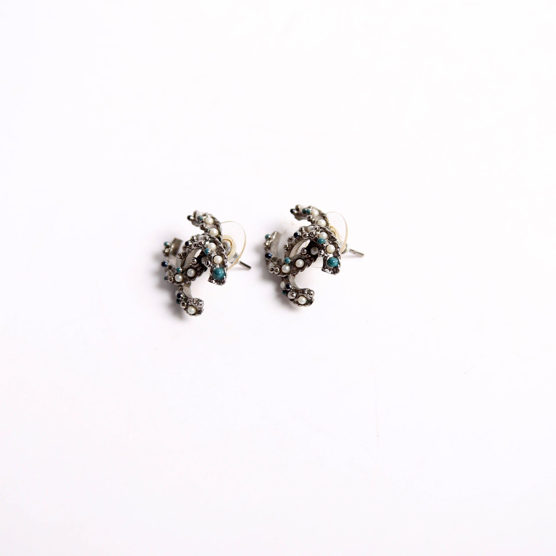 CC Pearl/Enamel Studs