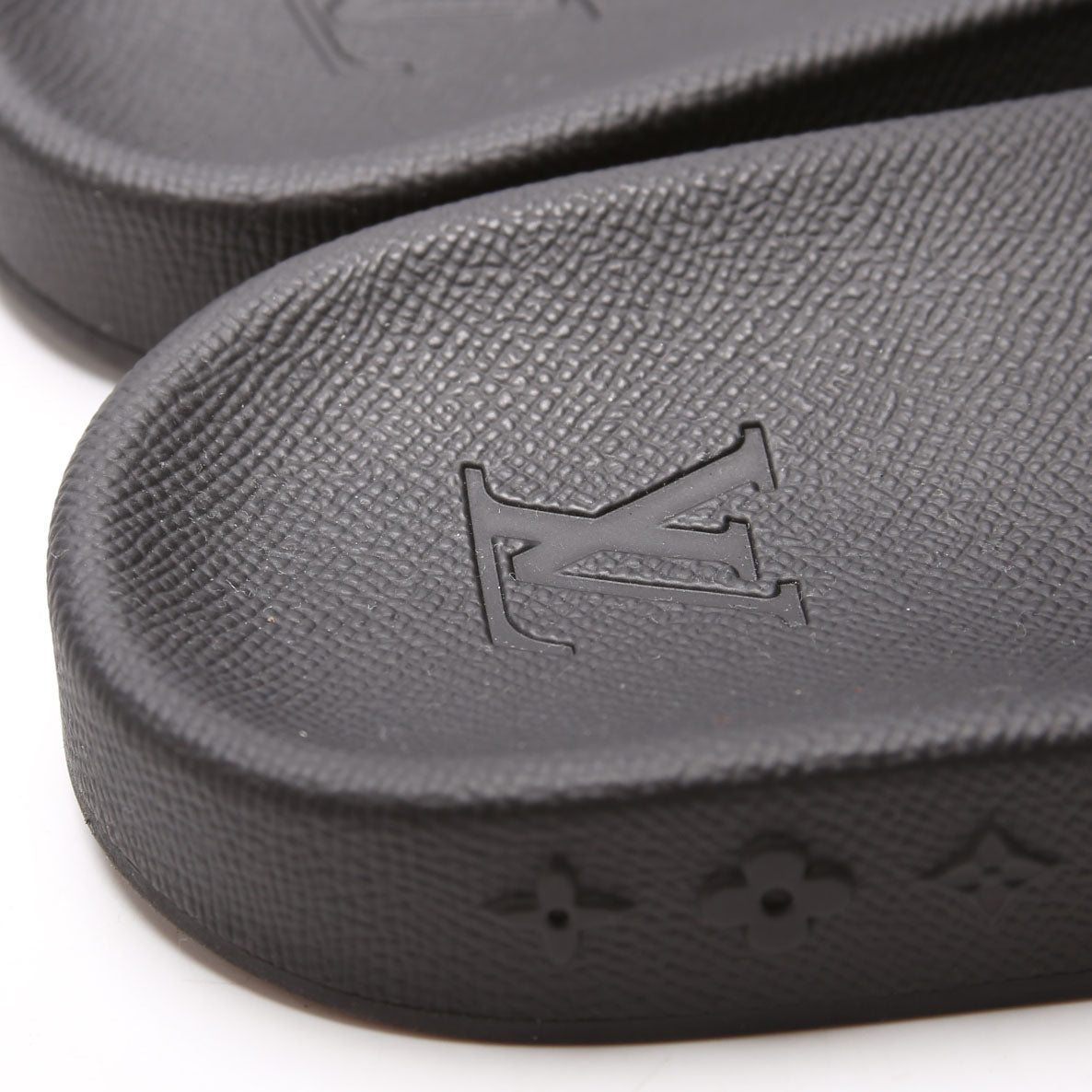 Waterfront Mule Slides Monogram (Mens Size 8.5 Womens Size 40.5)