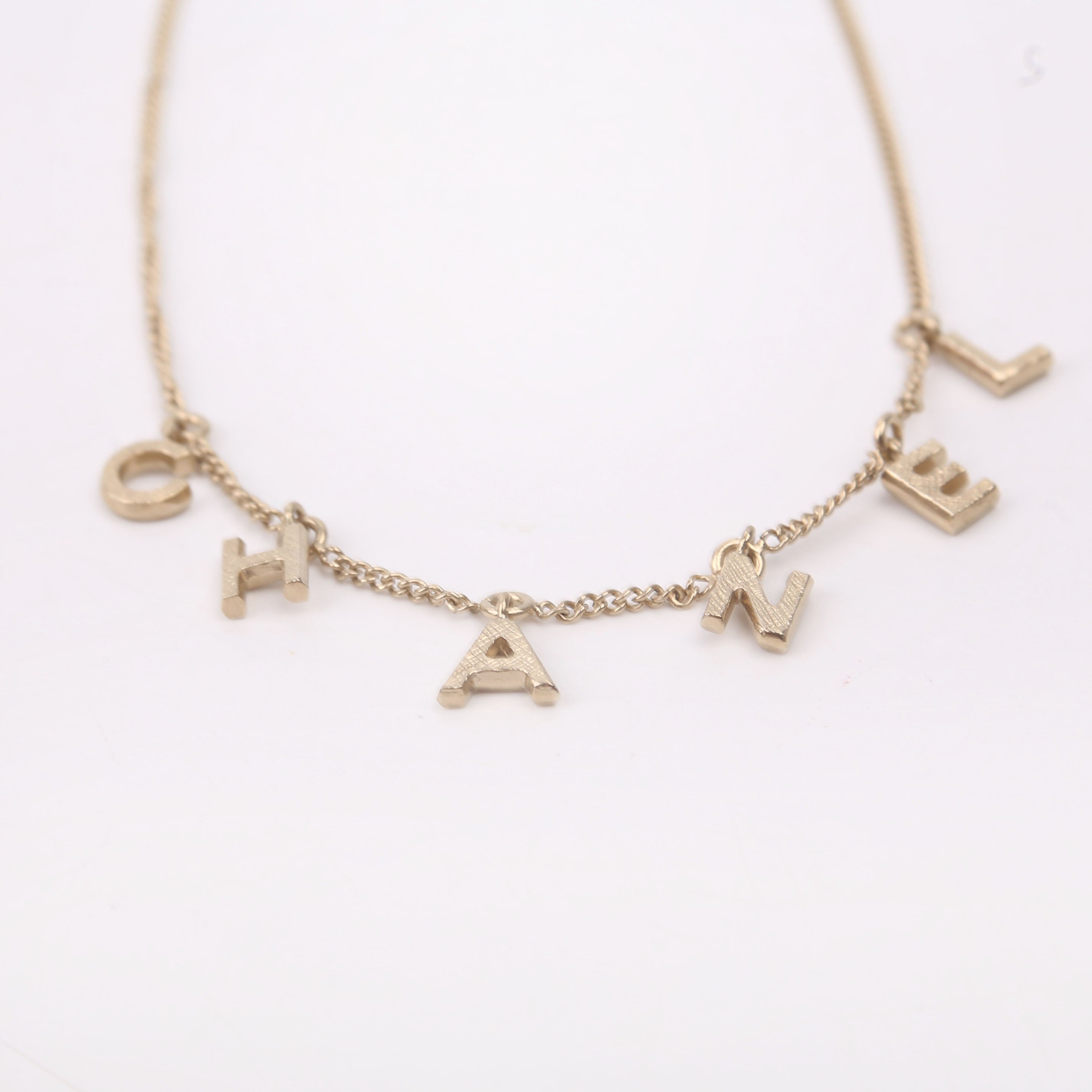 C-H-A-N-E-L Collar Necklace Gold