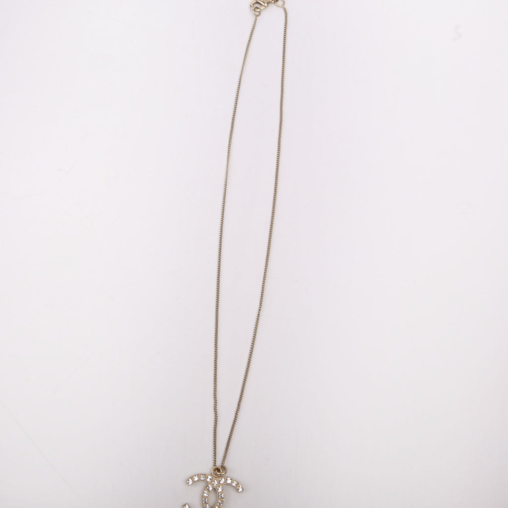 CC Pearl/Crystal Large Pendant Necklace Gold