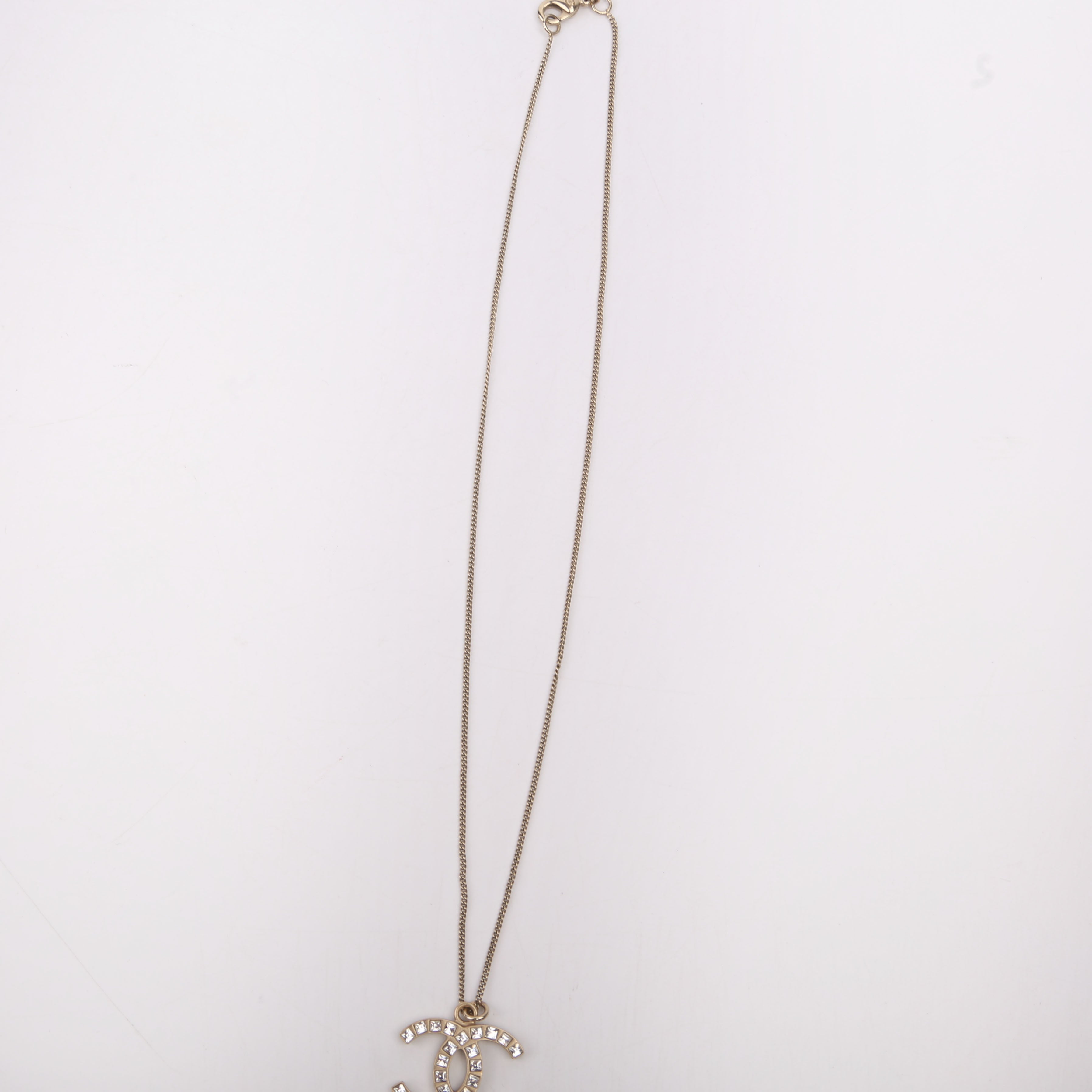 CC Pearl/Crystal Large Pendant Necklace Gold