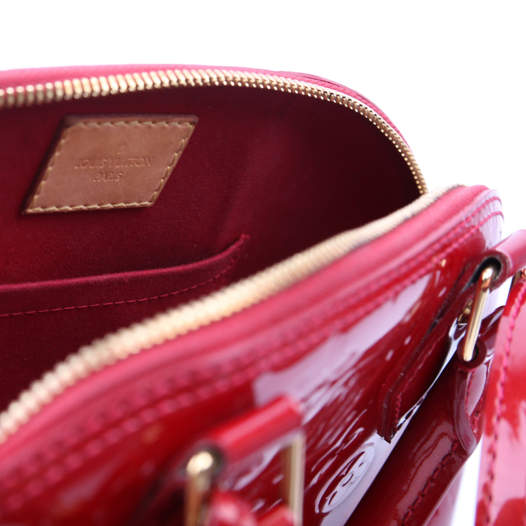 Alma BB Vernis Red