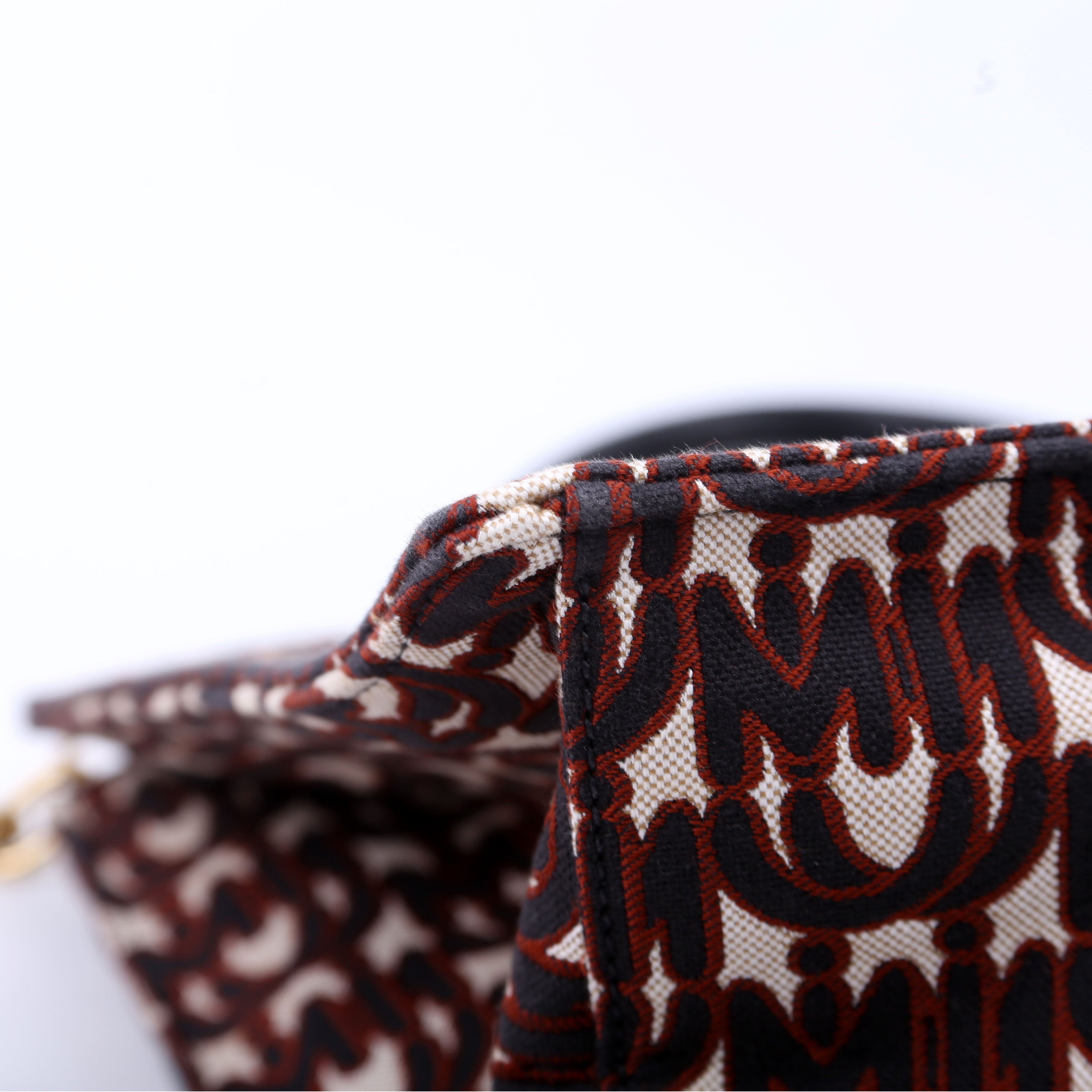Madras Logo Tote Black/Red