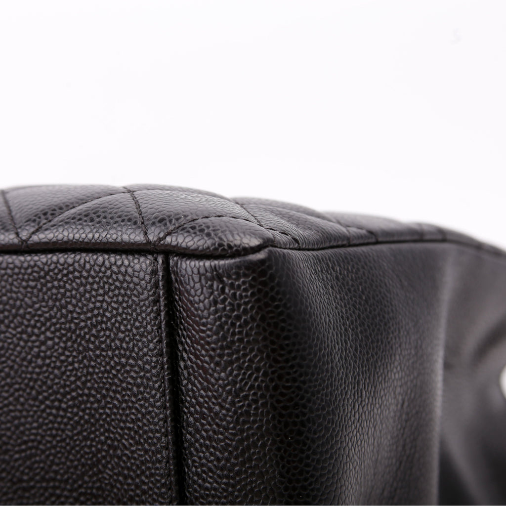 Grand Shopping Tote Caviar Black