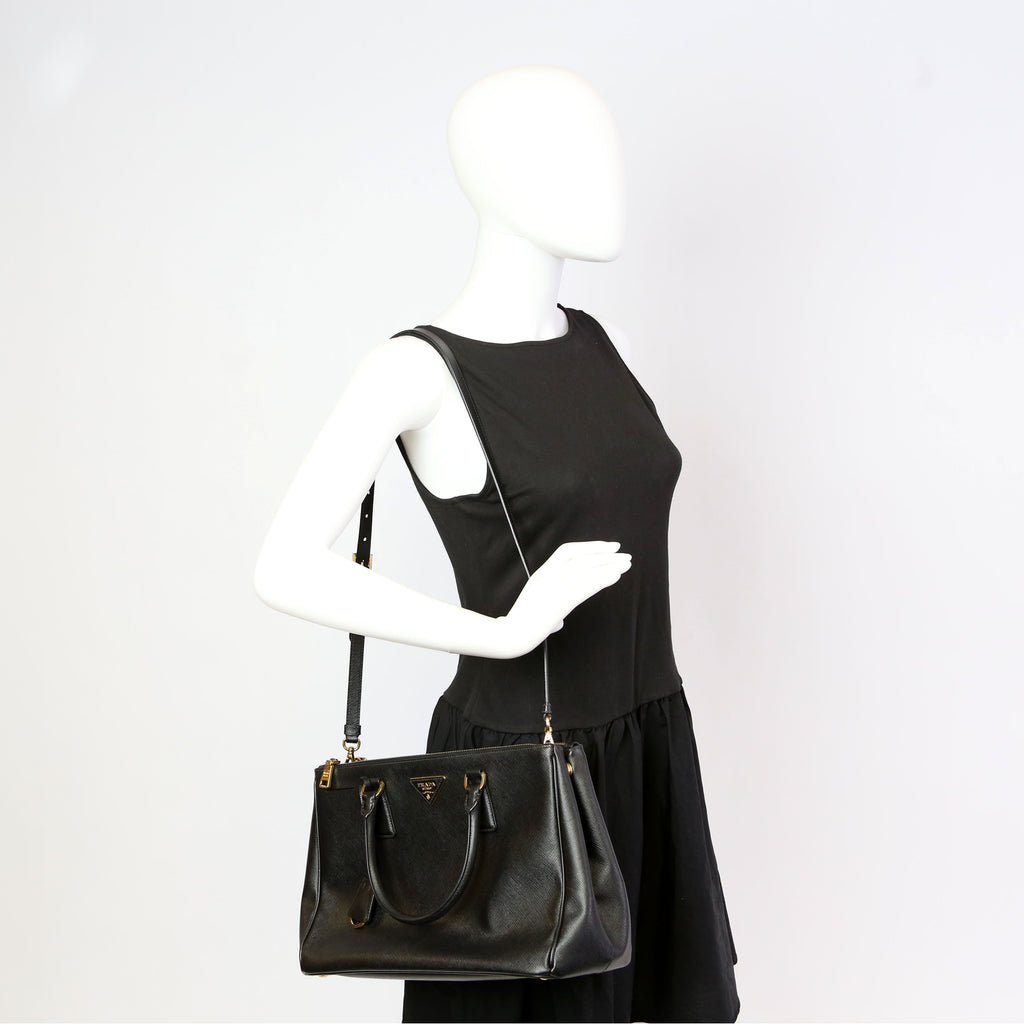Saffiano Galleria Medium Black