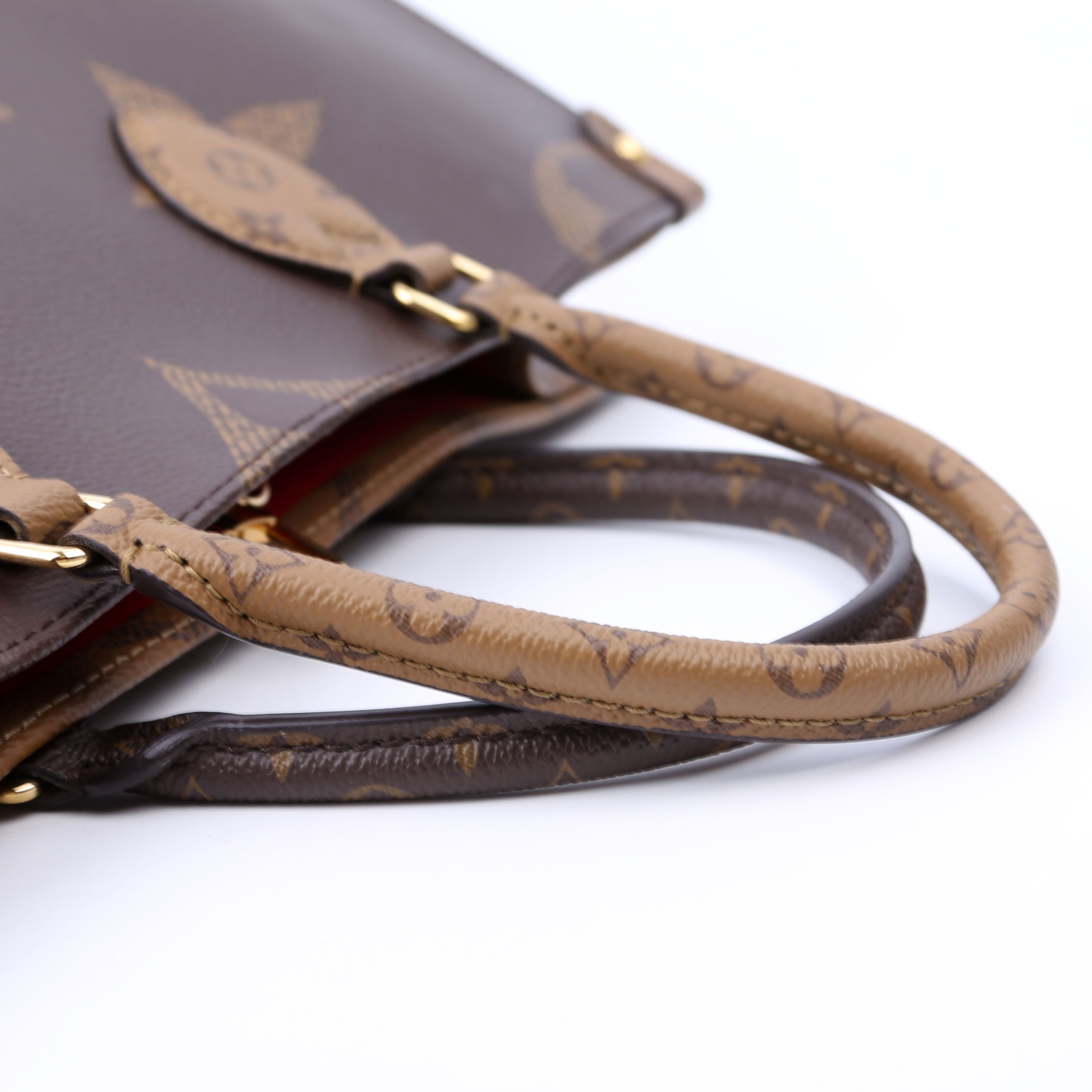ONTHEGO MM Reverse Monogram
