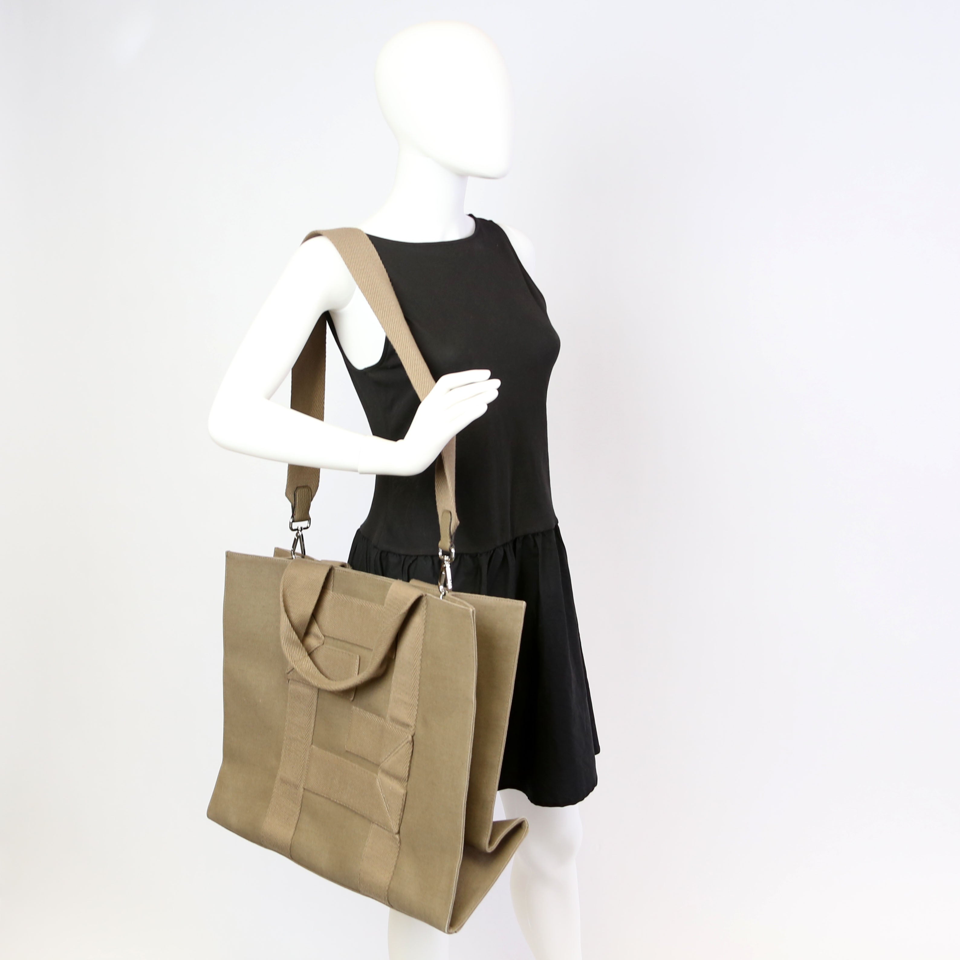 Fendi FF Shopper Canvas Large Taupe