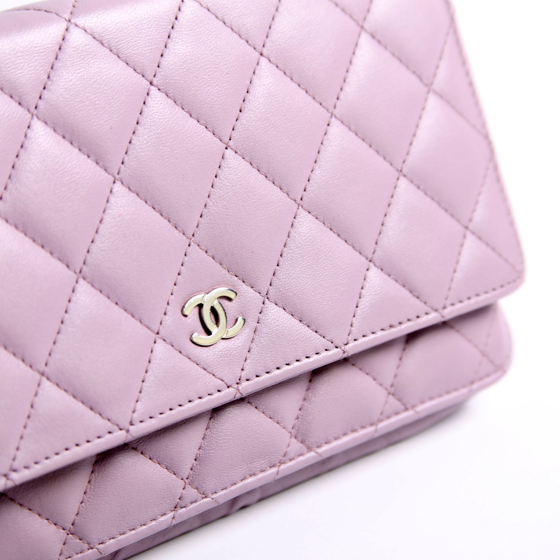 Wallet On Chain Classic Quilted Lambskin Purple