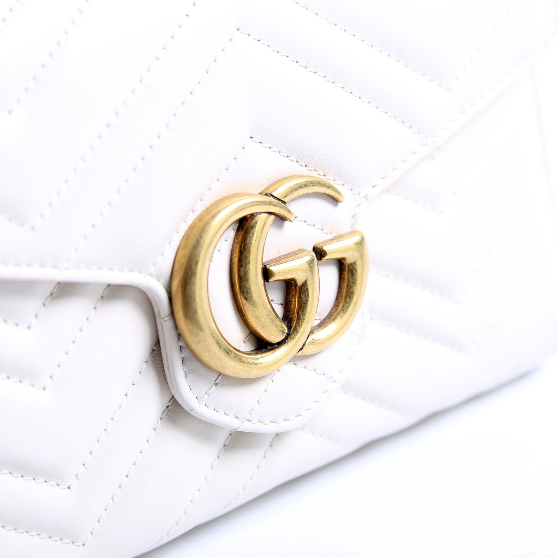 474575 Marmont Chain Wallet White