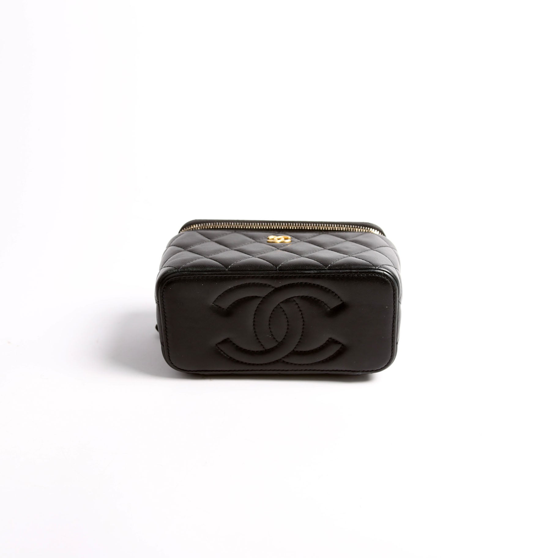 Pearl Crush Vanity With Chain Small Lambskin RFID Black