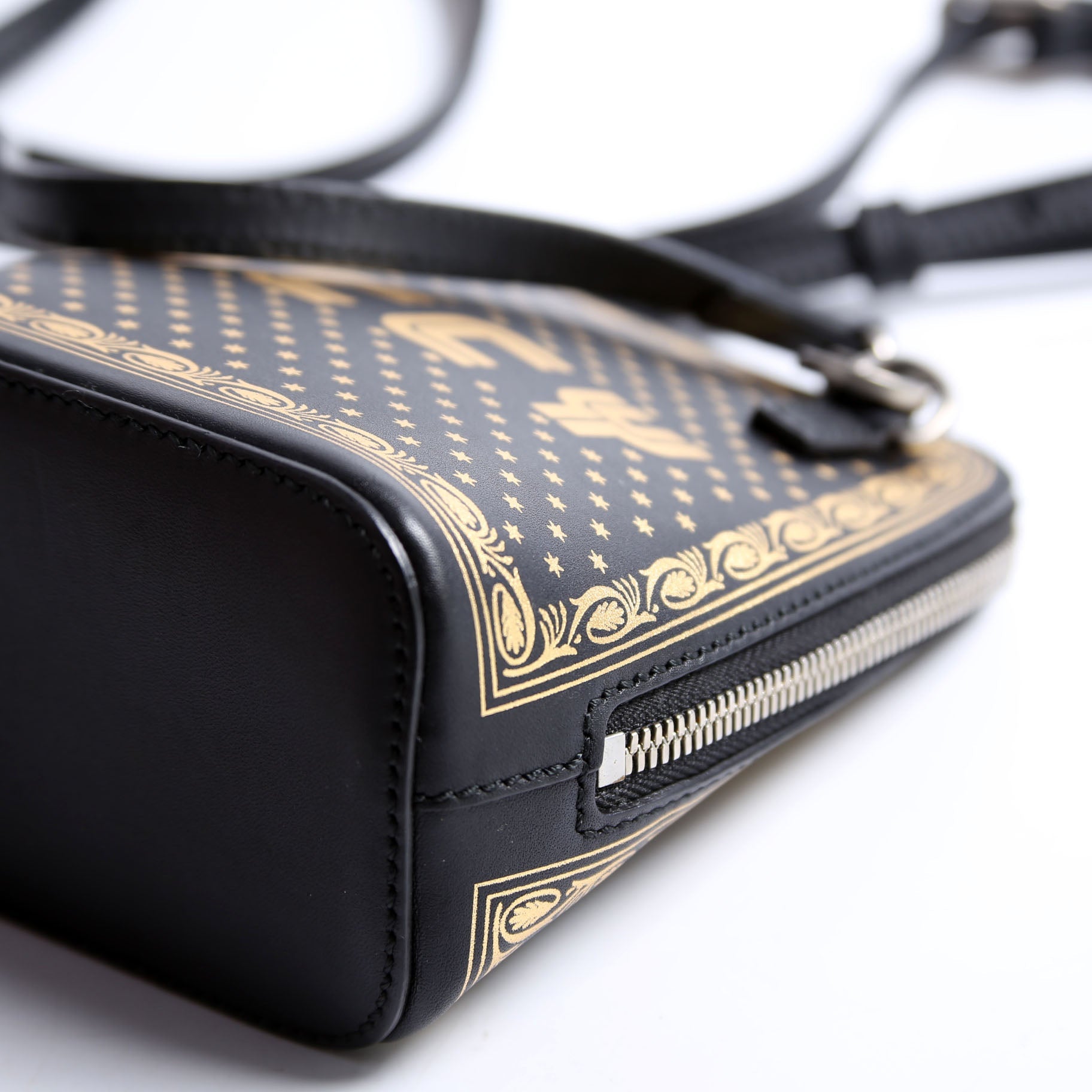 511189 Sega X Gucci Calfskin Mini Black/Gold