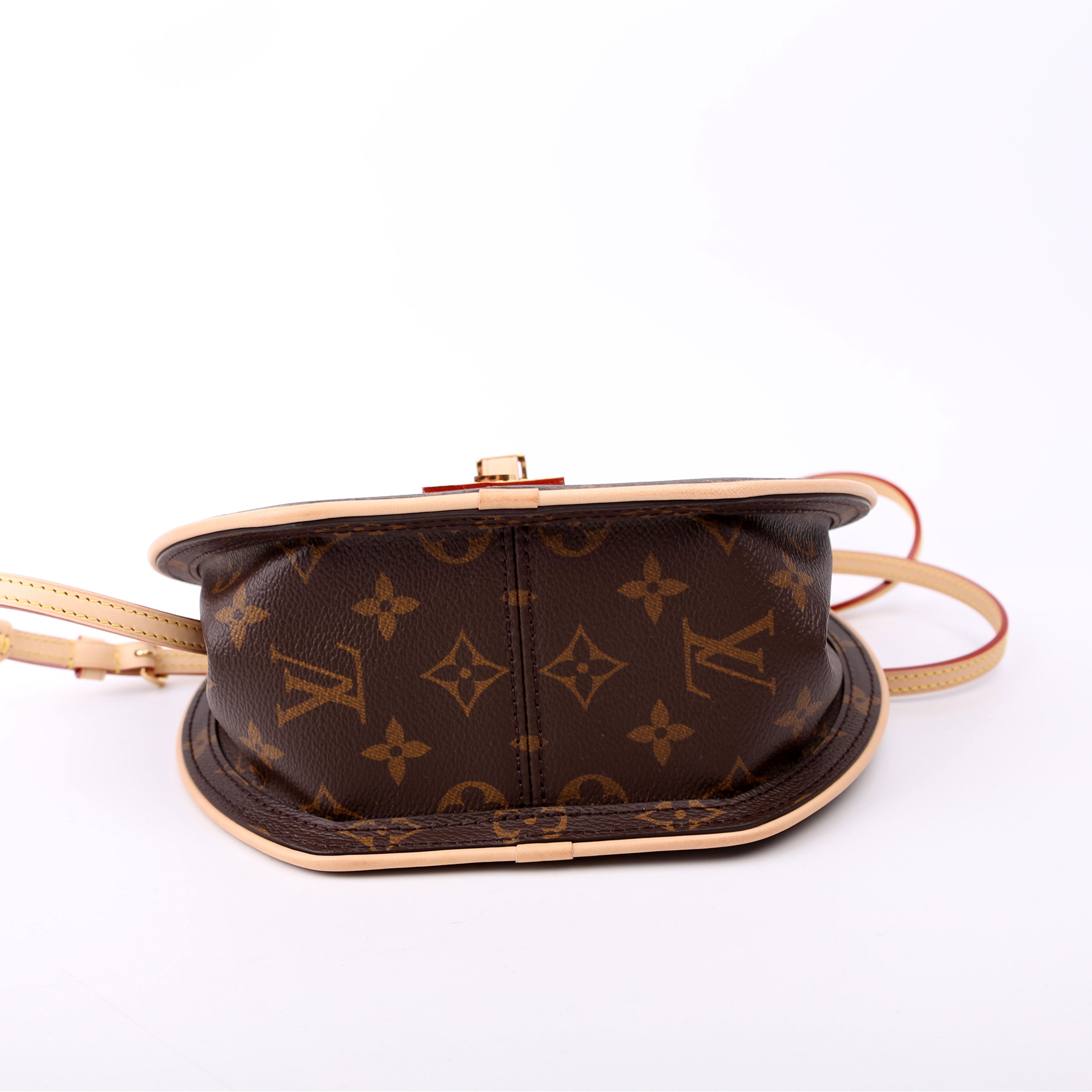 Around Me PM Monogram
