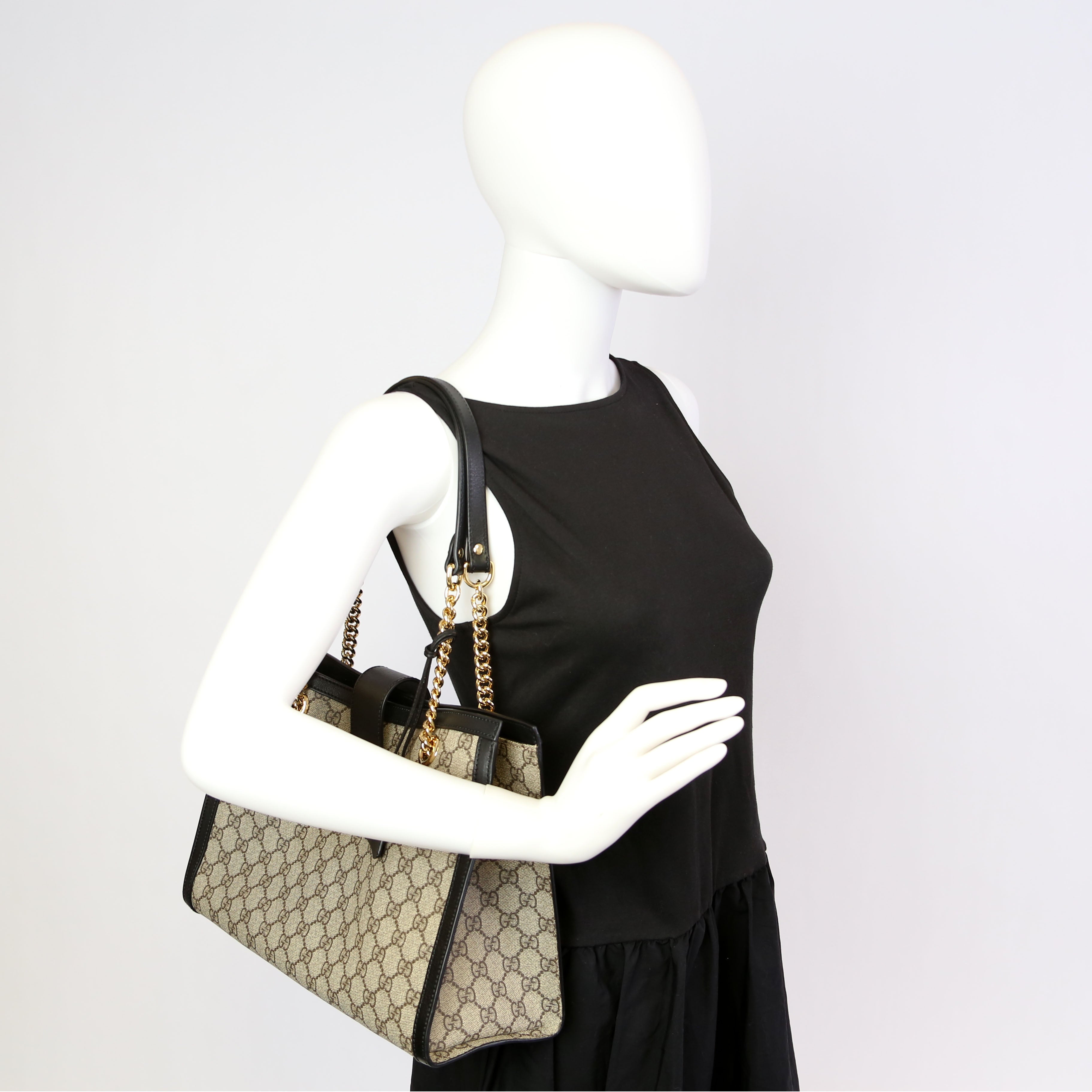 479197 Padlock GG Shoulder Medium Black