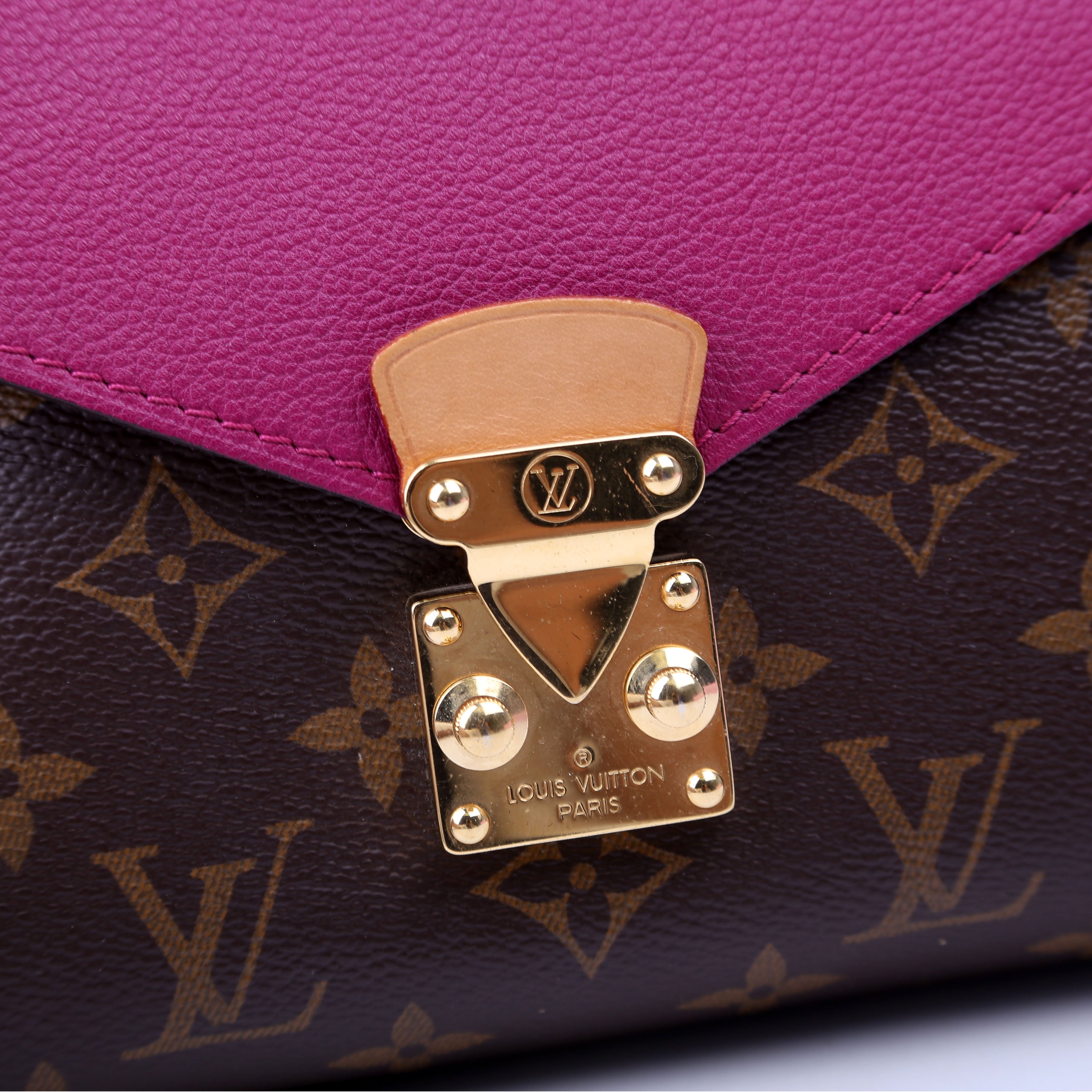 Pallas Chain Monogram Purple