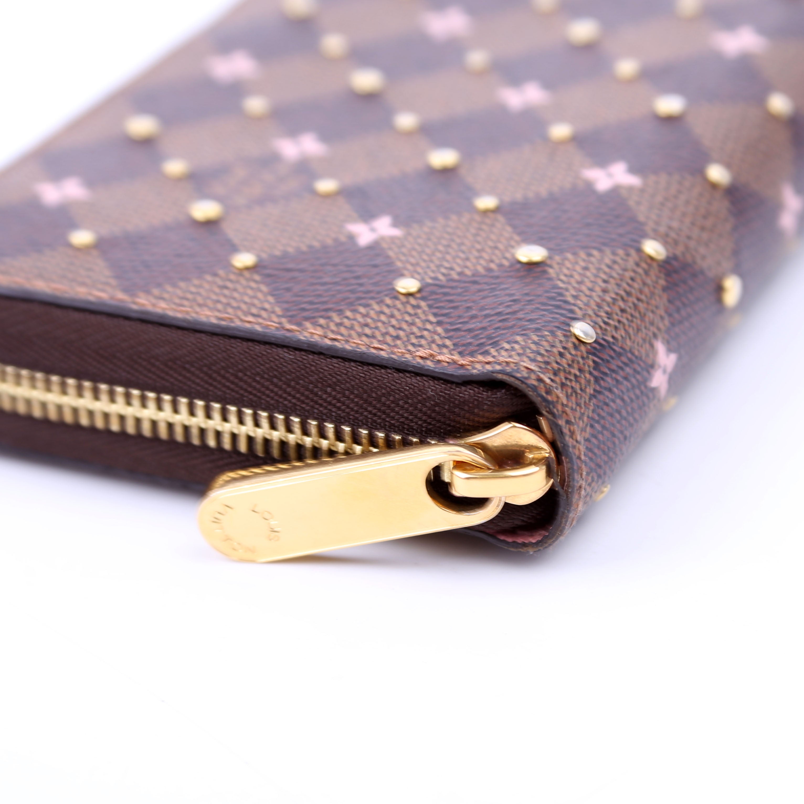 Zippy Wallet Studded Flowers Damier Ebene Pink
