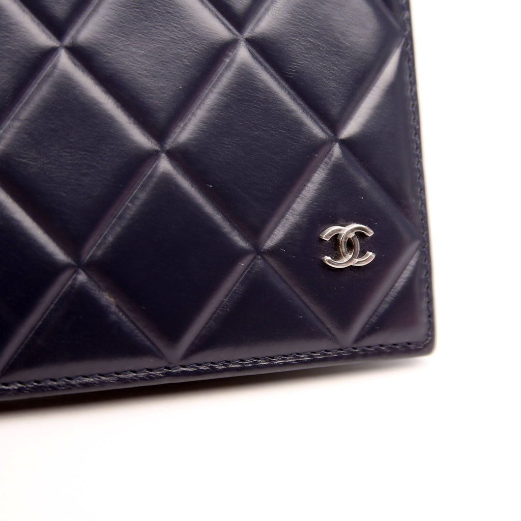 CC Mens Bifold Wallet Lambskin 30M Navy
