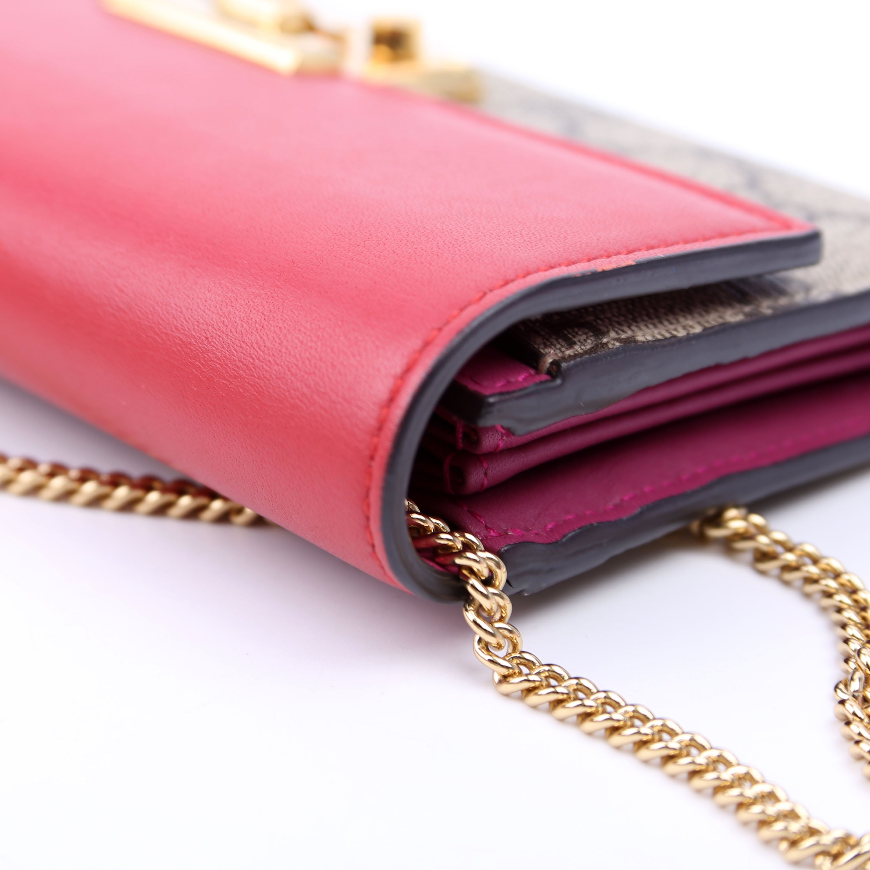 453506 Padlock Chain Wallet Red