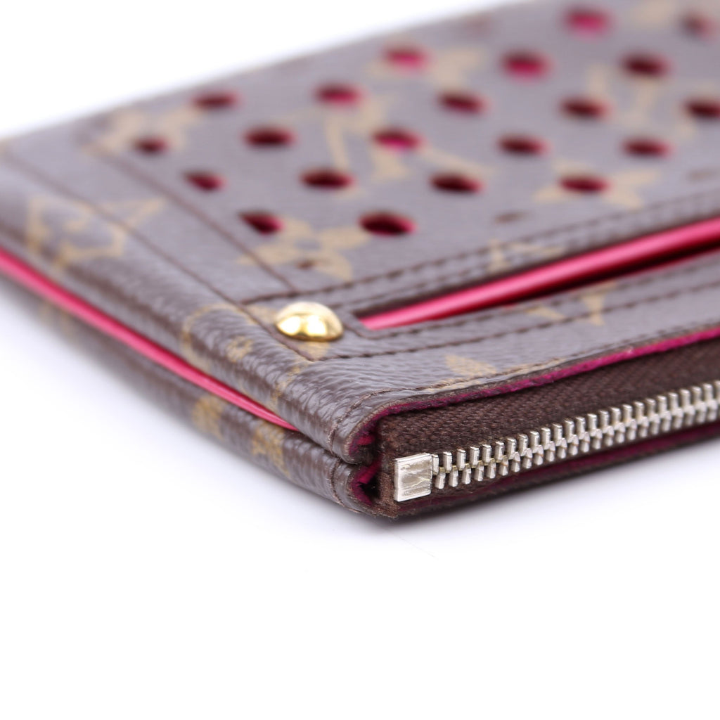 Pochette Plat Monogram Perforated Berry