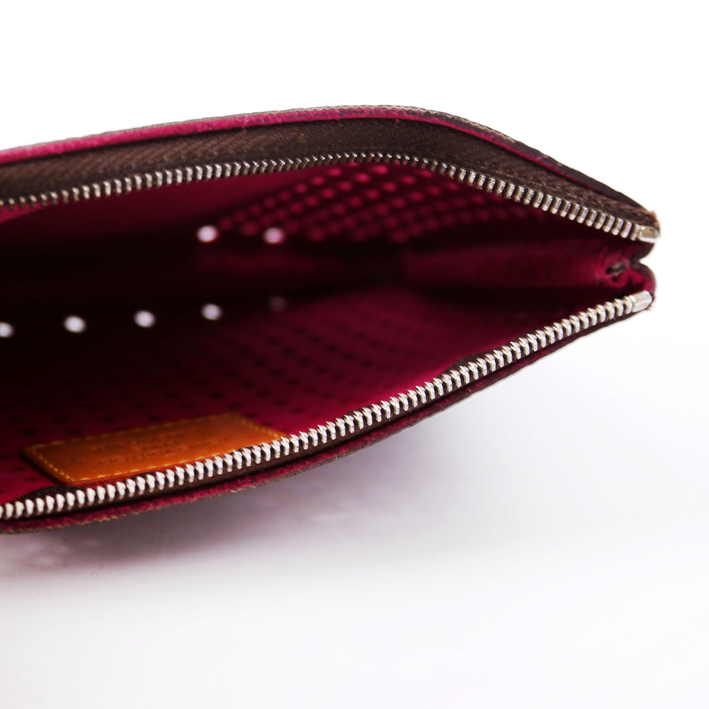Pochette Plat Monogram Perforated Berry