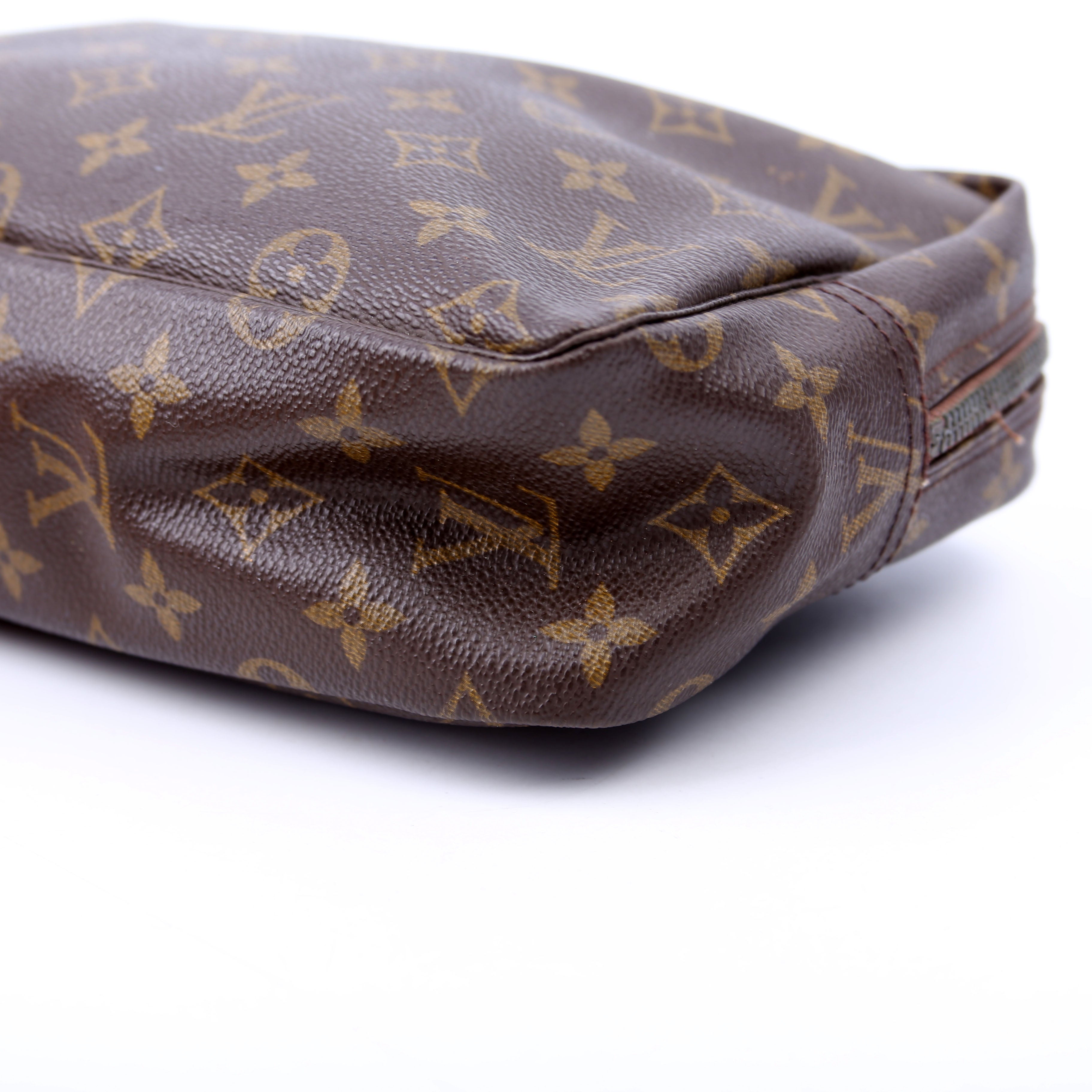 Trousse Toilette 28 Monogram