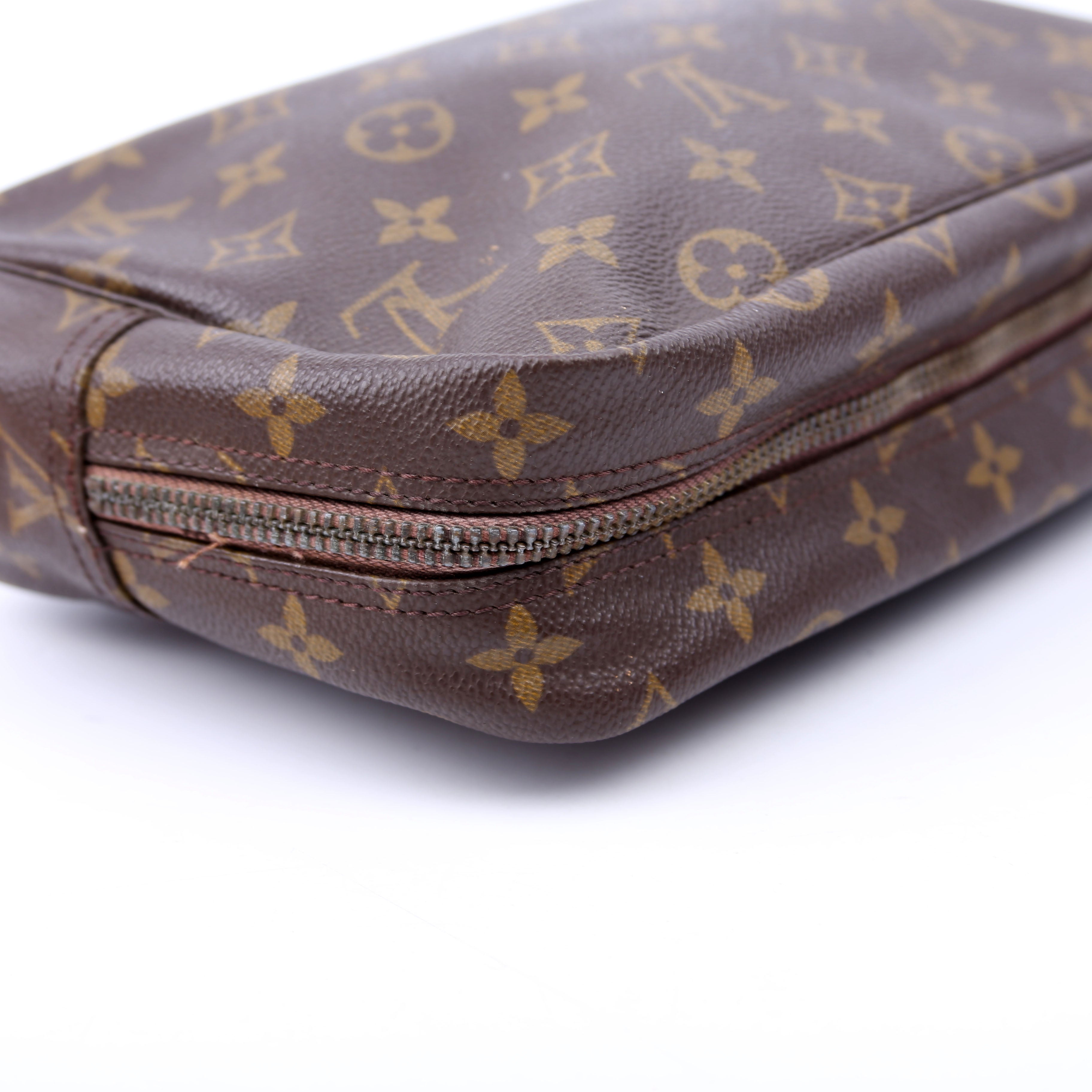 Trousse Toilette 28 Monogram