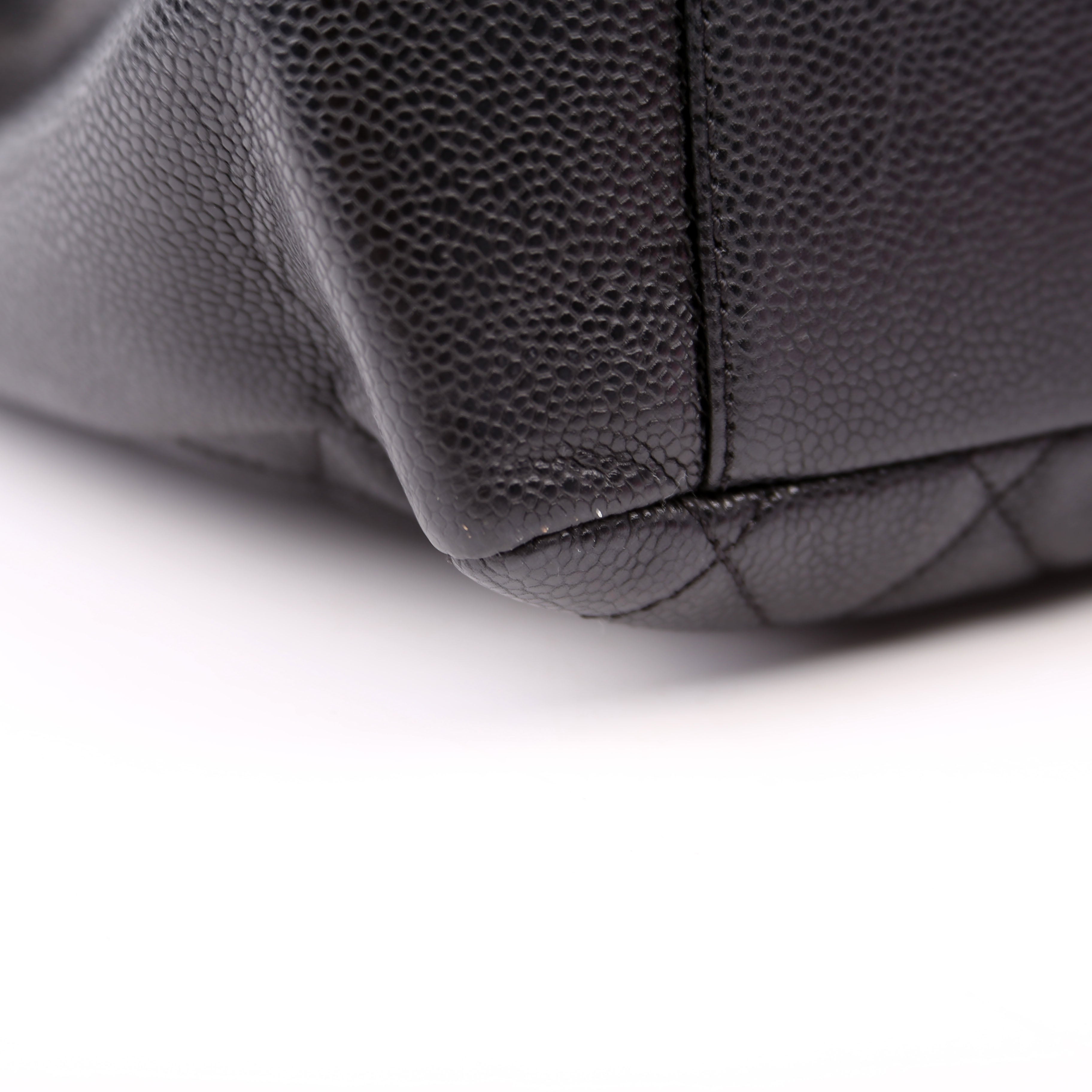 Grand Shopping Tote Caviar Black