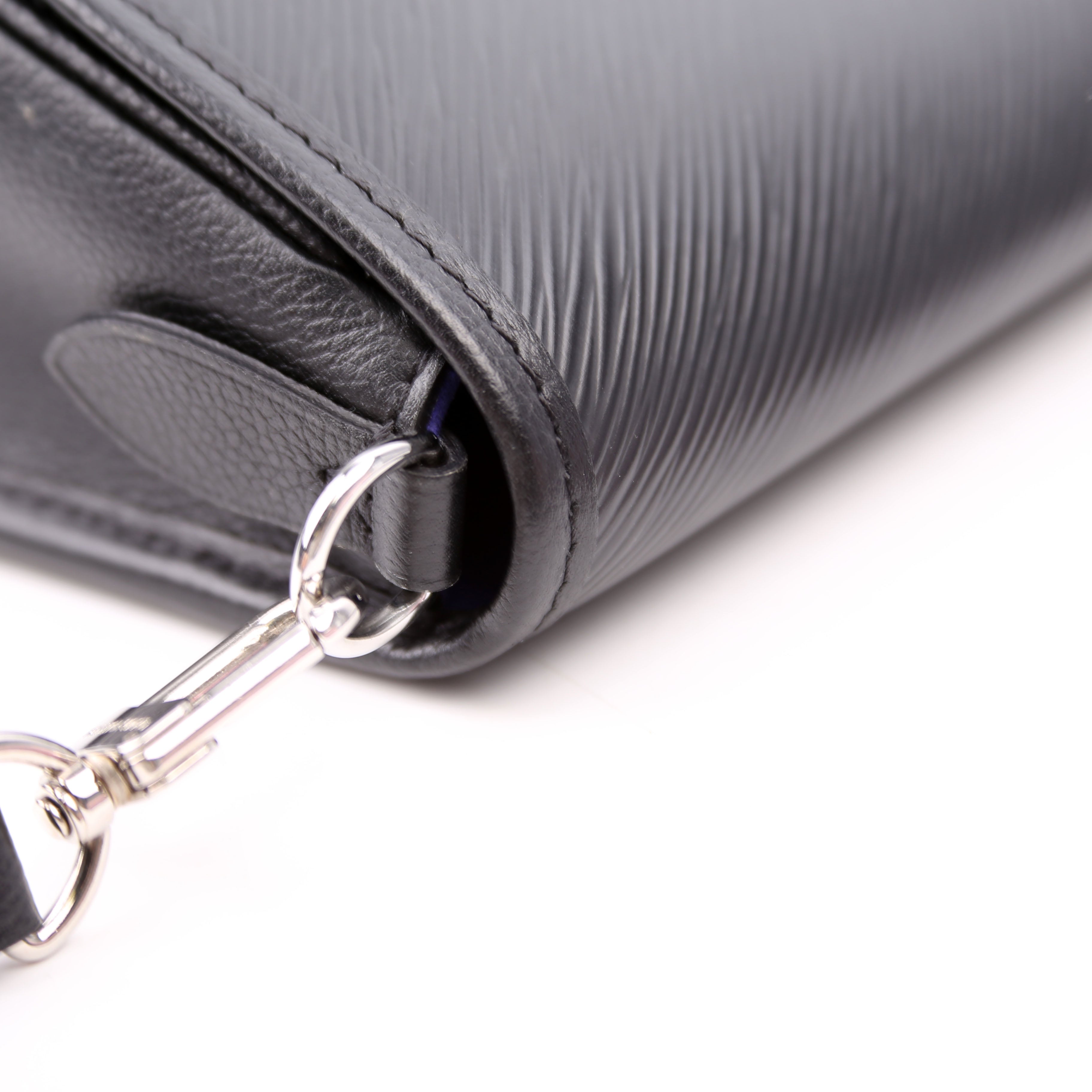 Buci Crossbody Epi Black