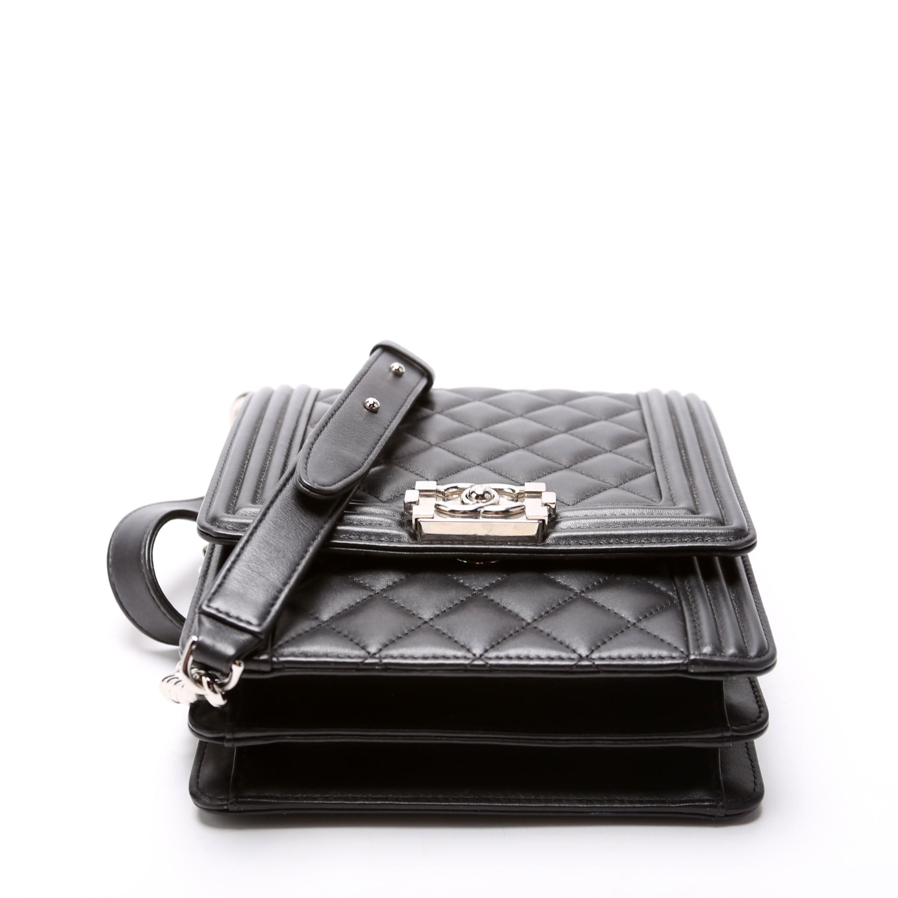 Boy North South Flap 27M Black