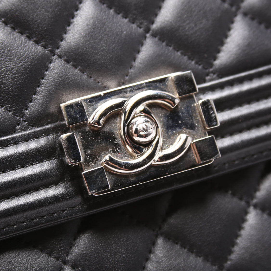 Boy North South Flap 27M Black