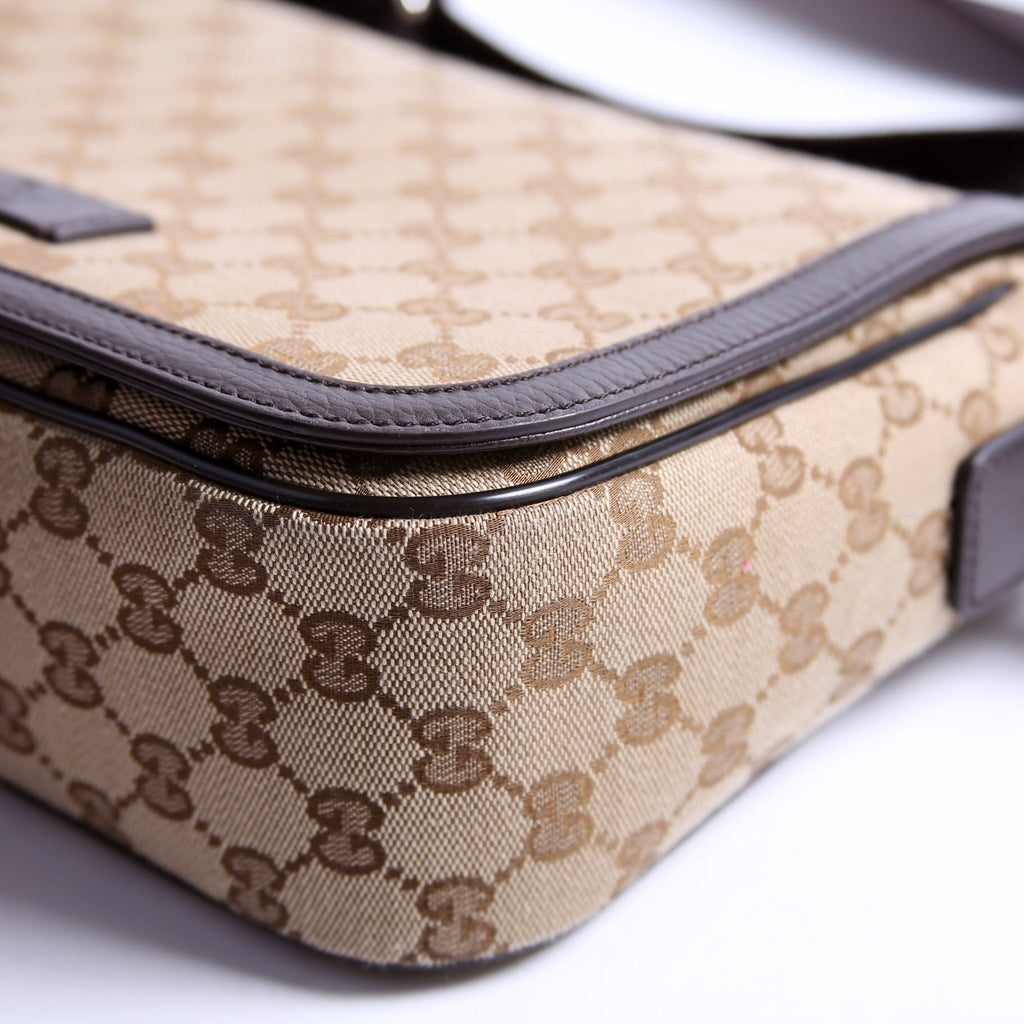 449172 GG Canvas Messenger Brown