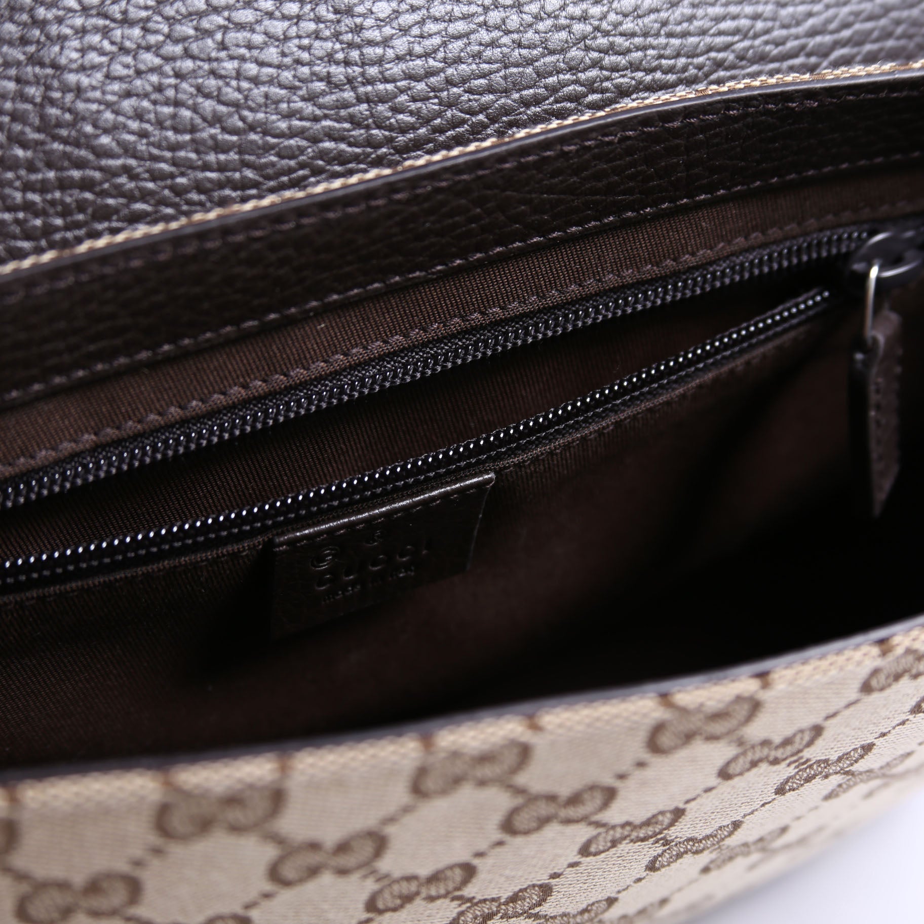 449172 GG Canvas Messenger Brown
