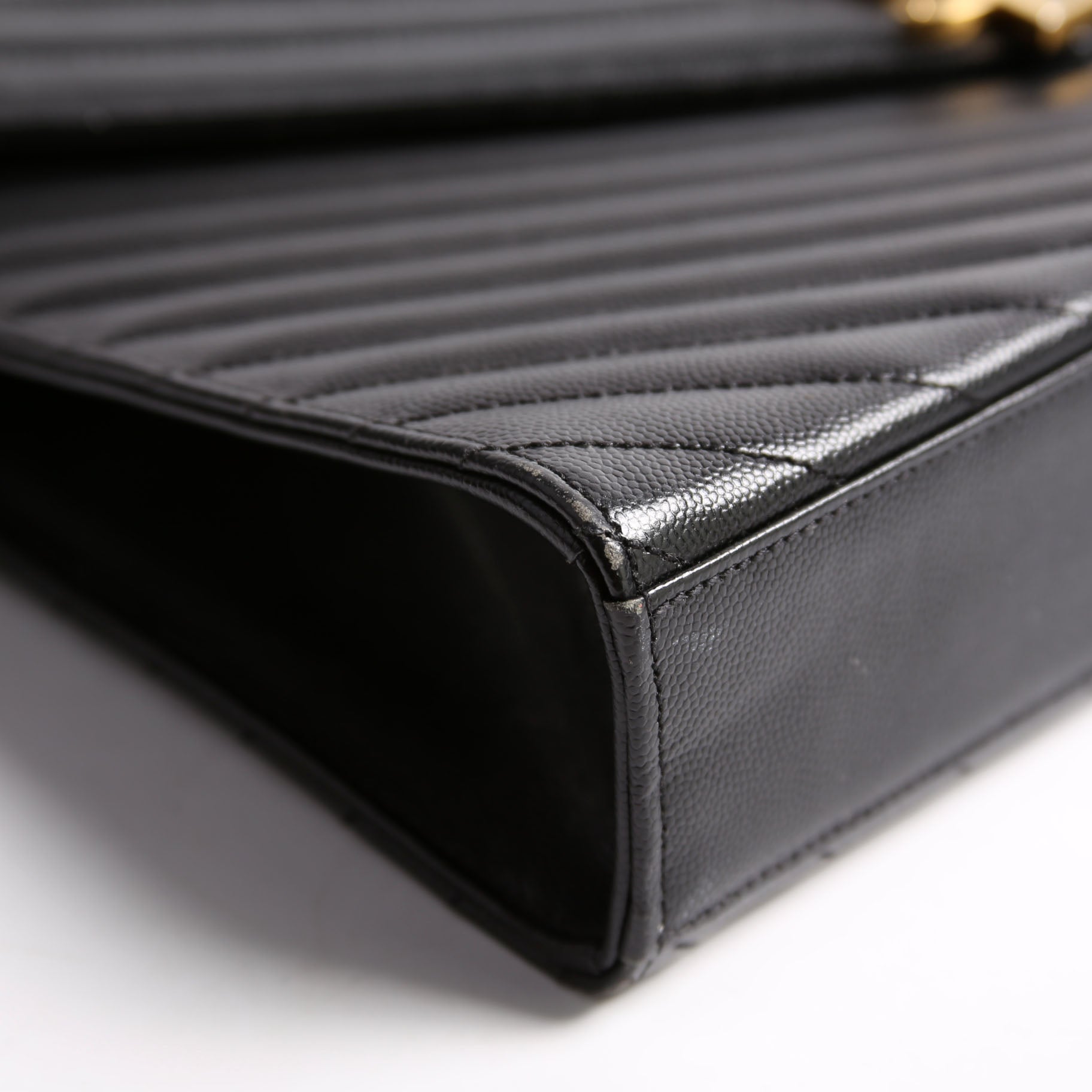 Envelope Large Chevron 354118 Black