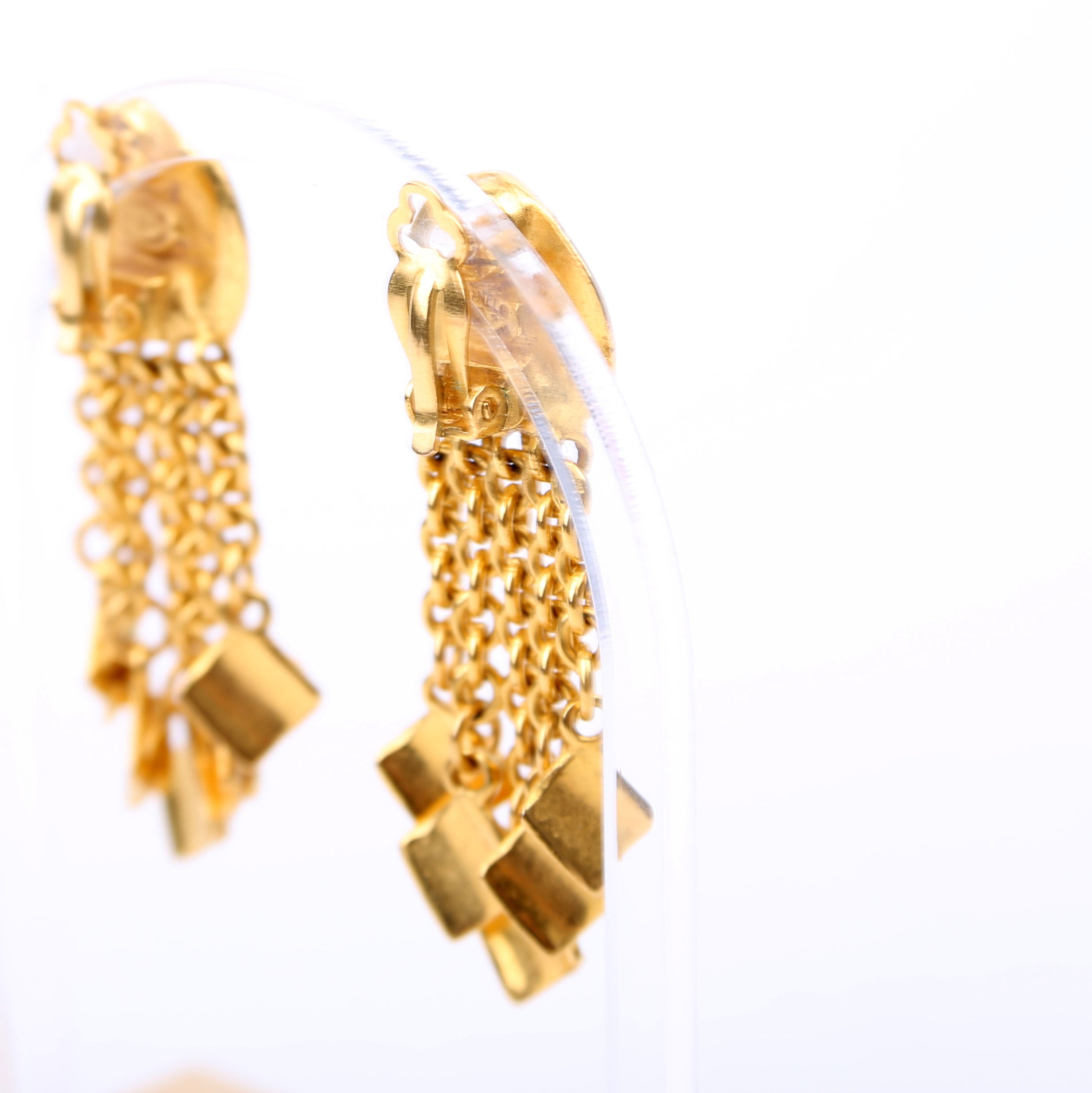 Coco Mark Swing Clip-On Vintage Earrings Gold