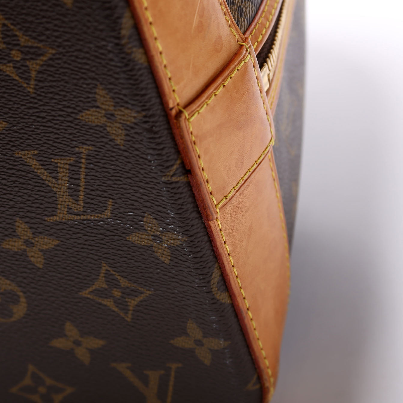 Alma Voyage MM Monogram