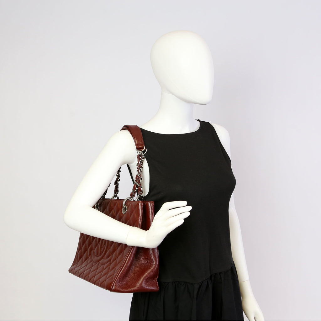 Grand Shopping Tote Caviar Burgundy