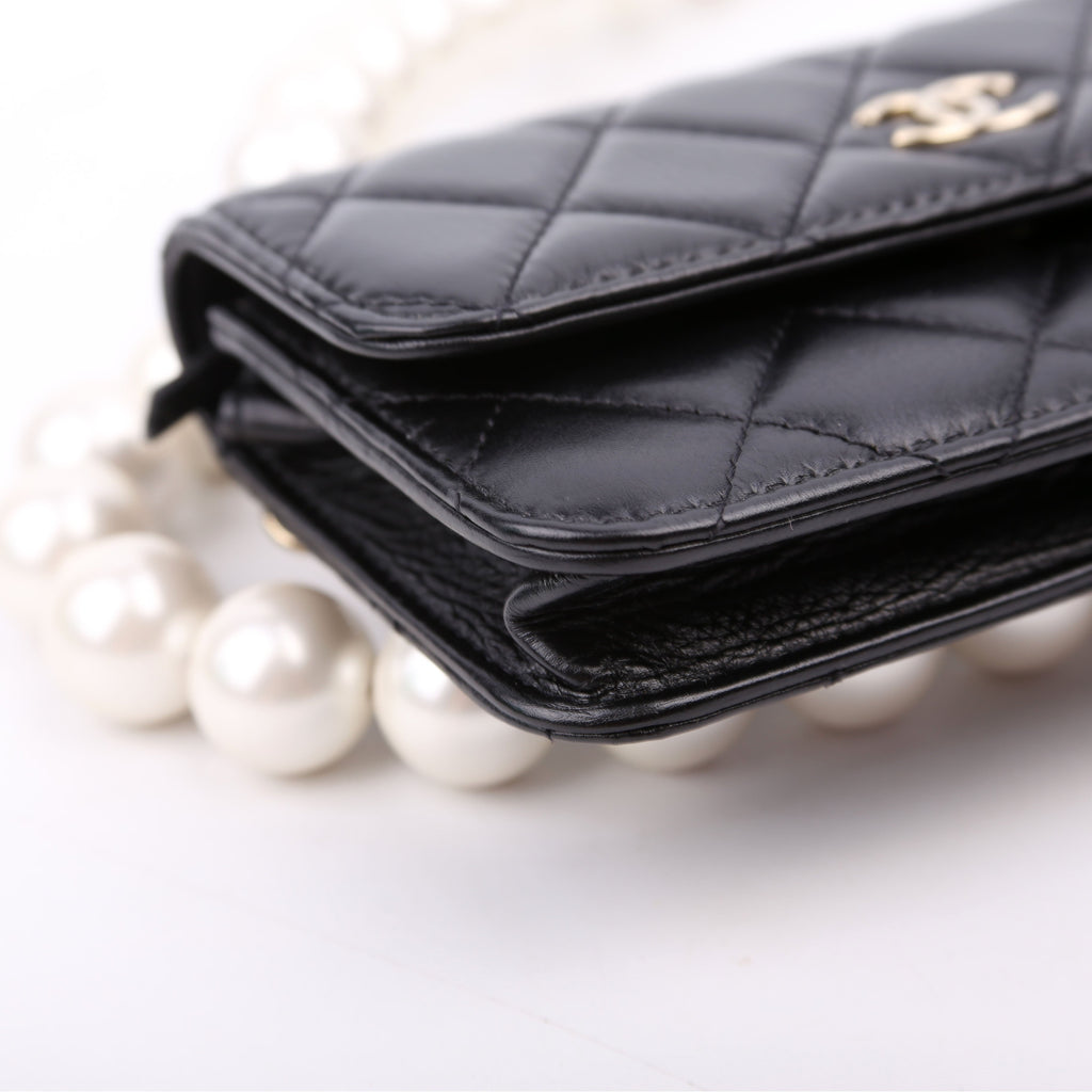 Maxi Pearls WOC Lambskin 30M Black