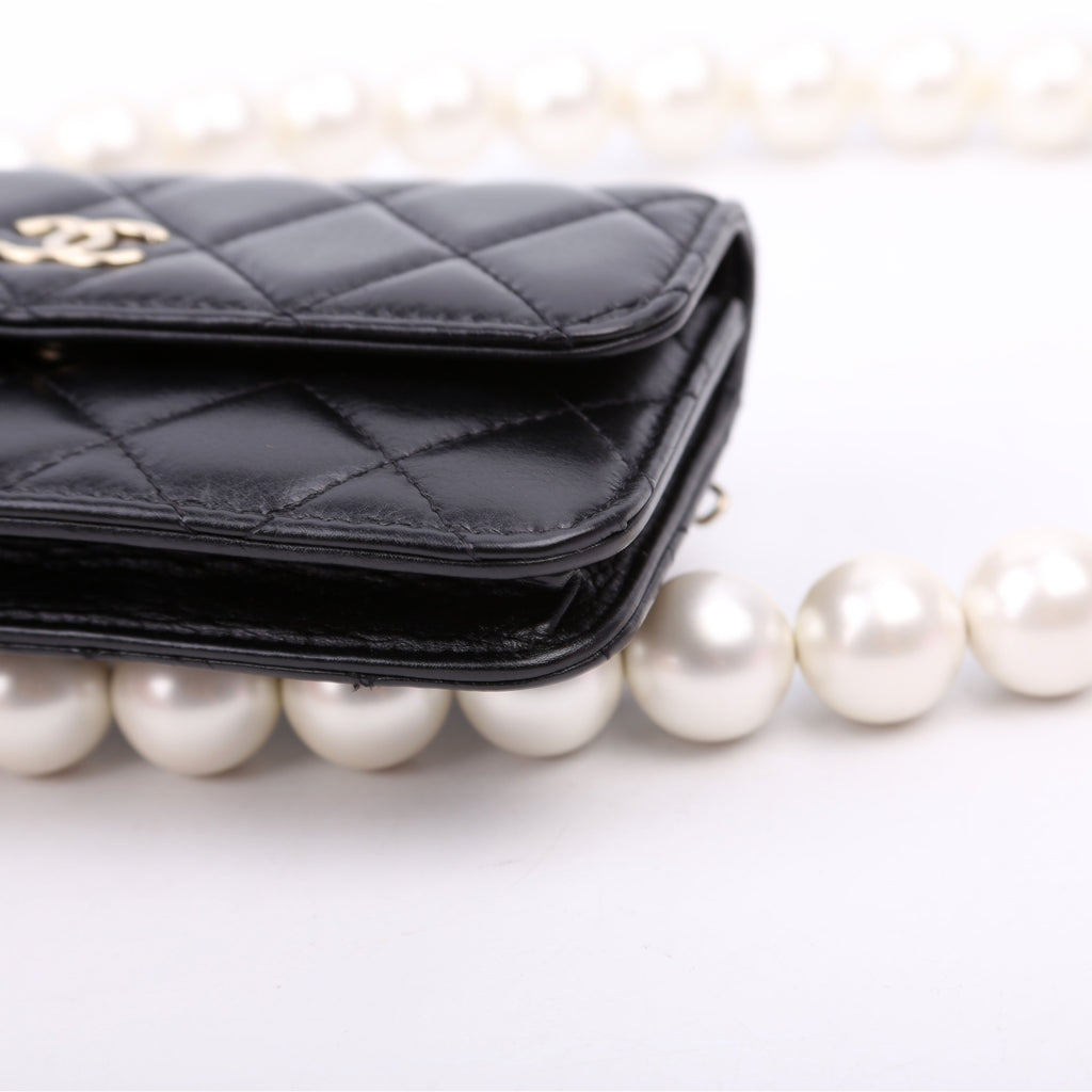 Maxi Pearls WOC Lambskin 30M Black