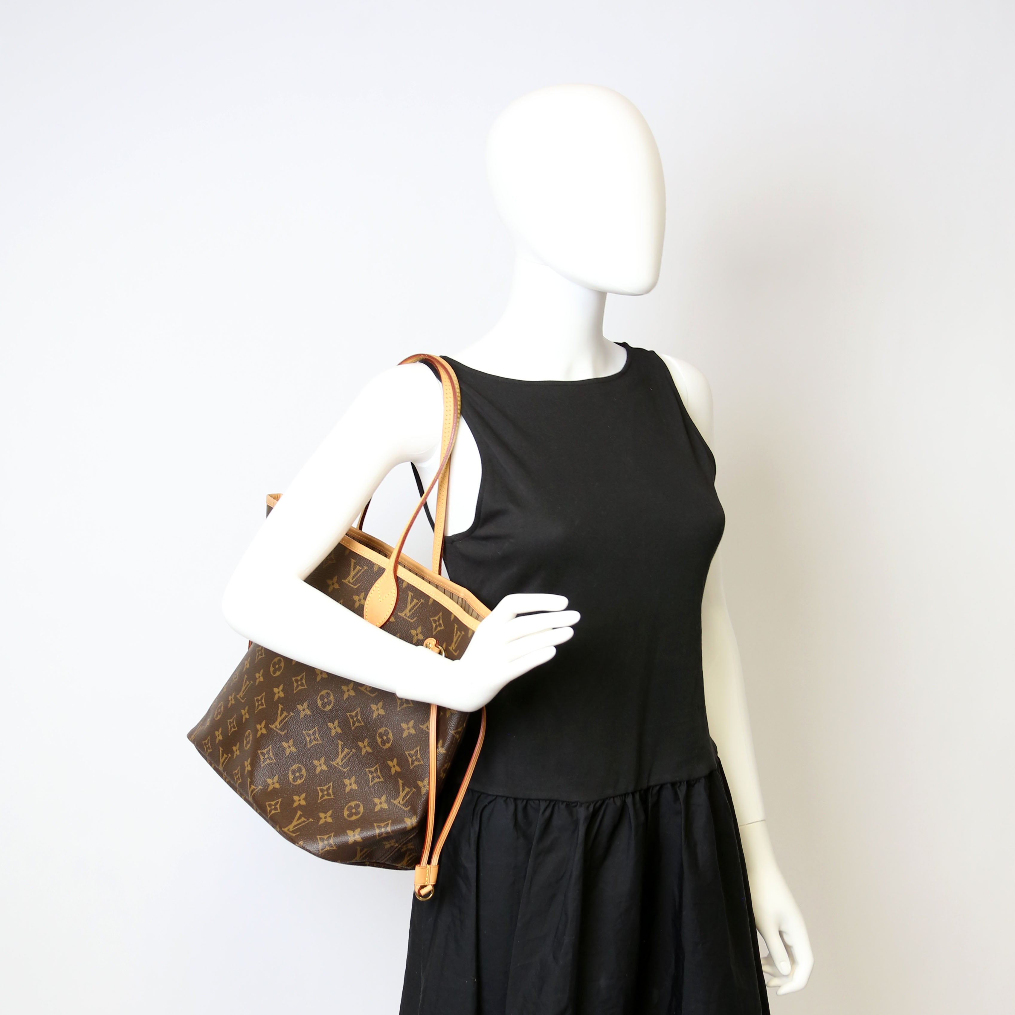 Neverfull MM Monogram