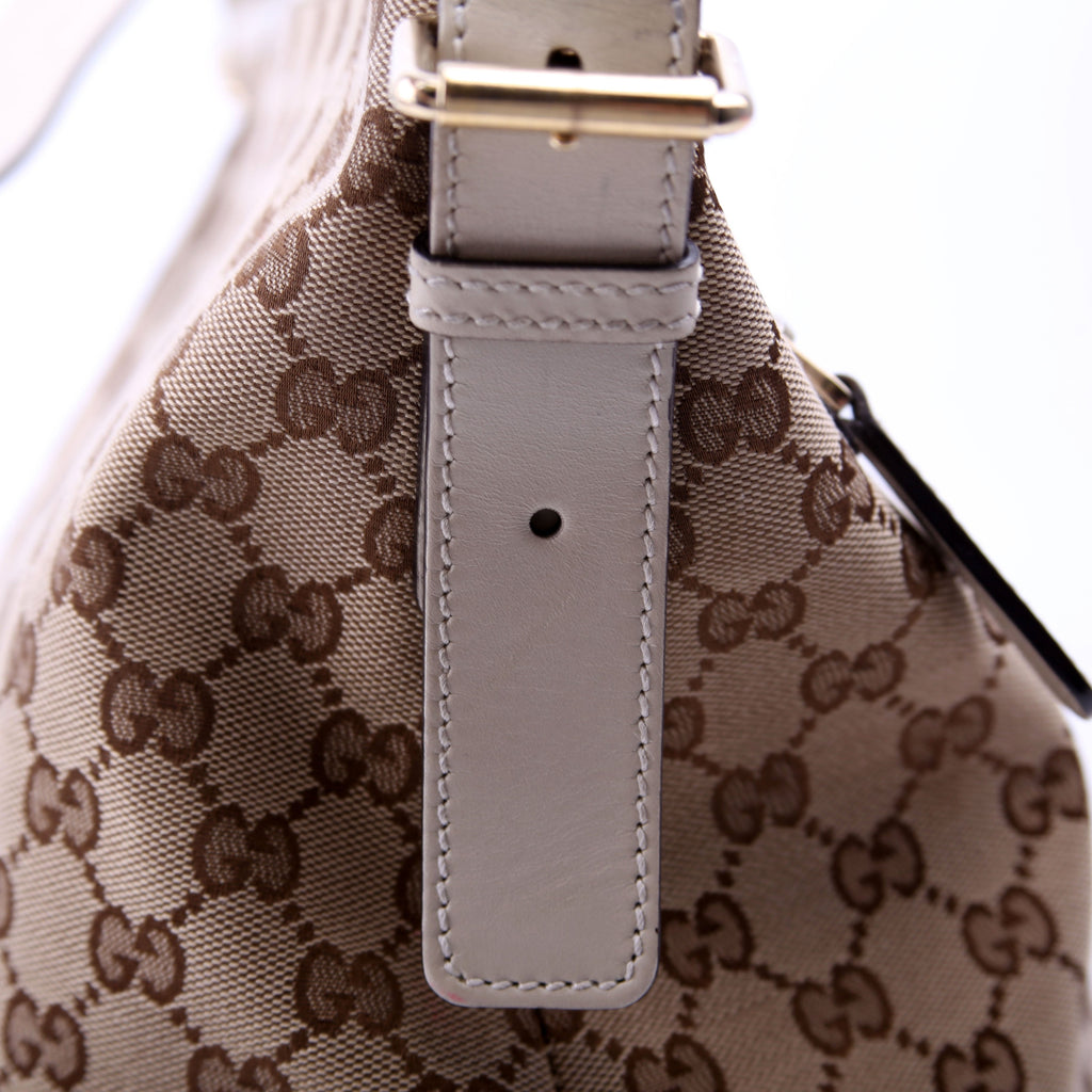 388930 GG Canvas Shoulder Bag White