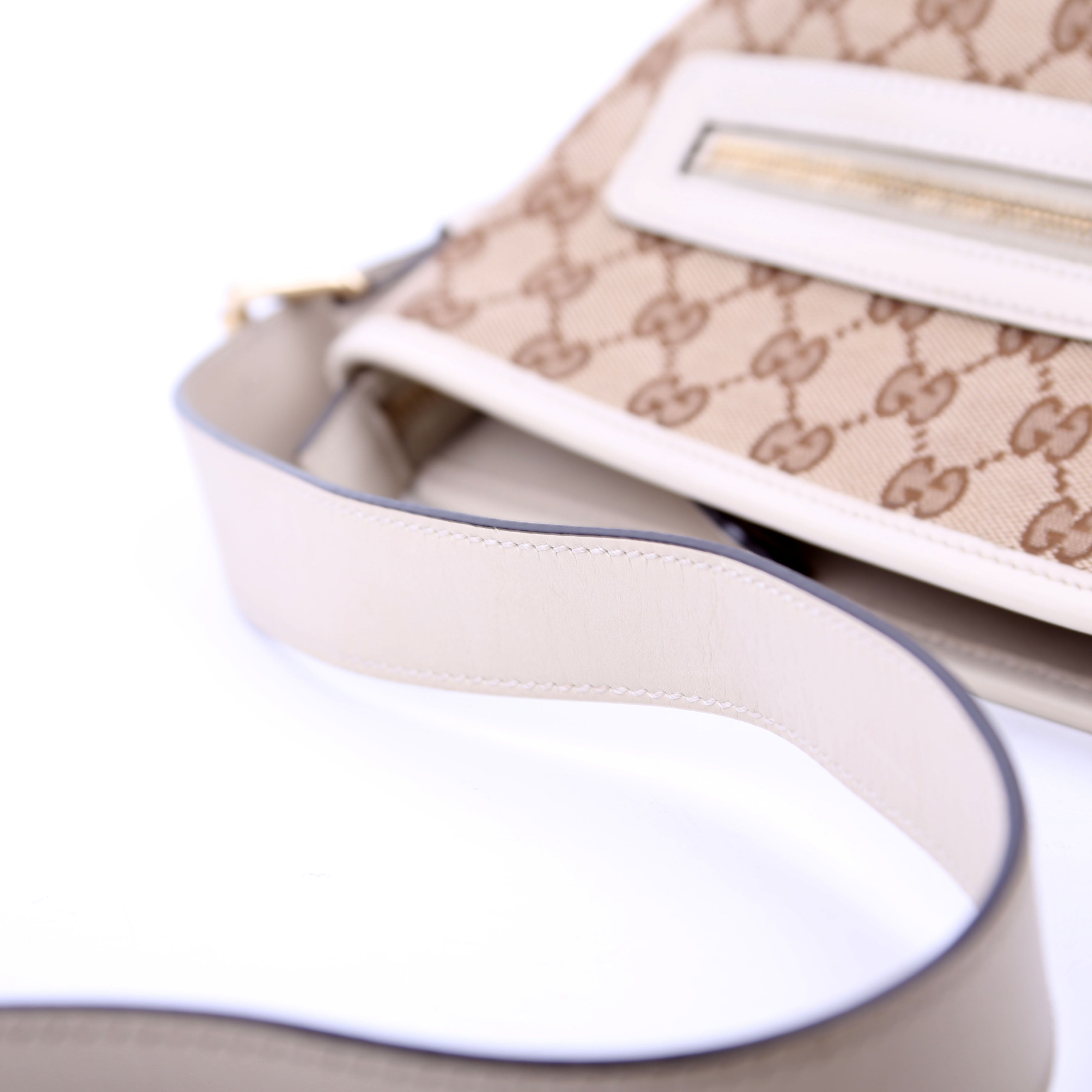 388930 GG Canvas Shoulder Bag White