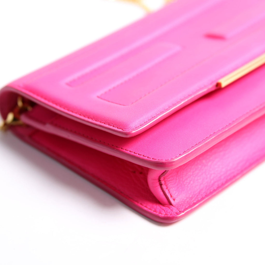8M0346 Nappa Tube Wallet On Chain Pink