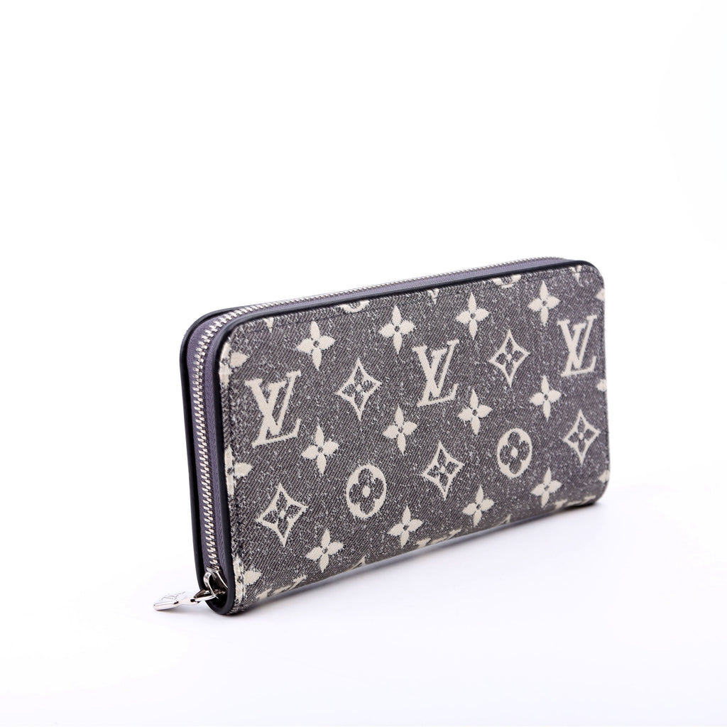 Zippy Wallet Denim Monogram Gray
